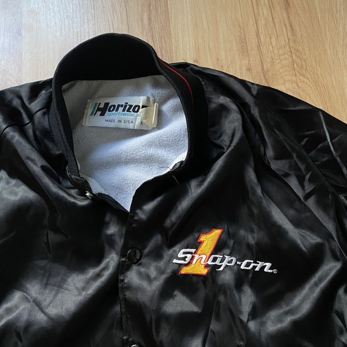 Vintage Vintage 90s Horizon bomber satin jacket Size US M / EU 48-50 / 2 - 2 Thumbnail