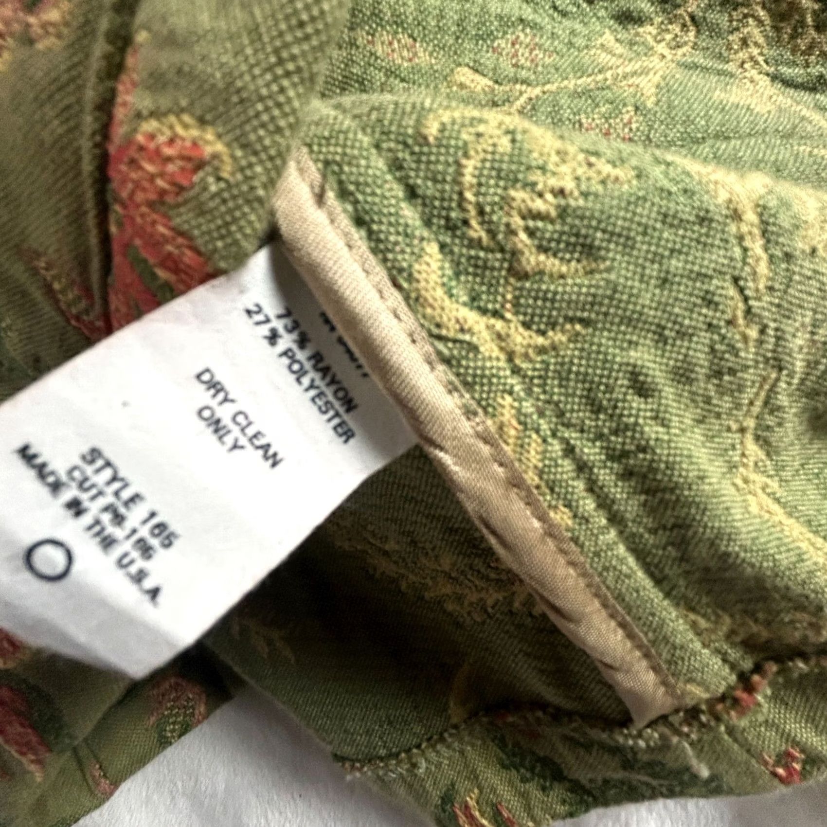 Vintage CAbi Green Tapestry Blazer Jacket Size 8 Floral Embroidered Pockets Womens Jacket Size M / US 6-8 / IT 42-44 - 4 Thumbnail