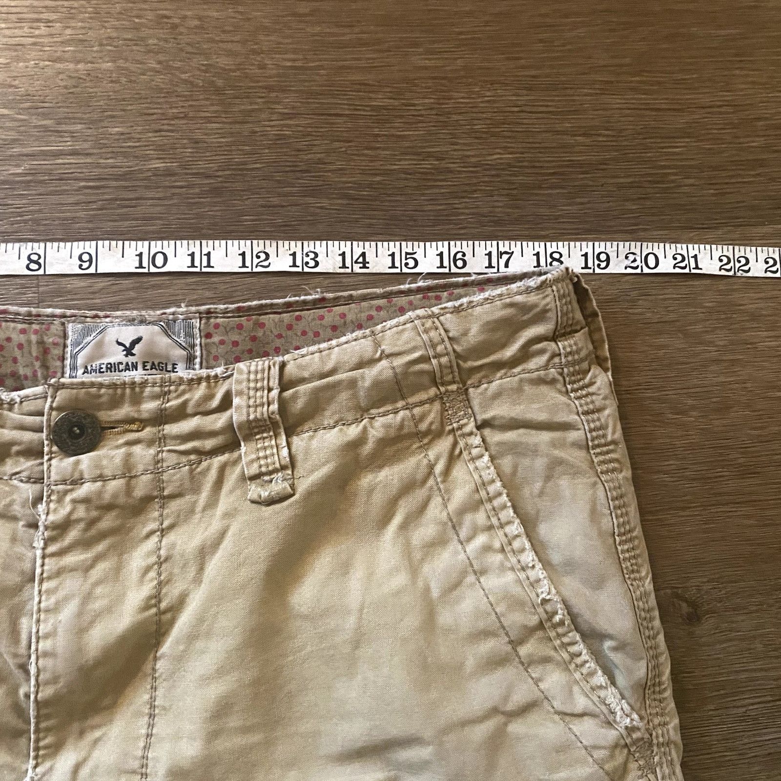 American Eagle Outfitters Y2k Tan American Eagle Cargo Shorts Size US 33 - 4 Thumbnail