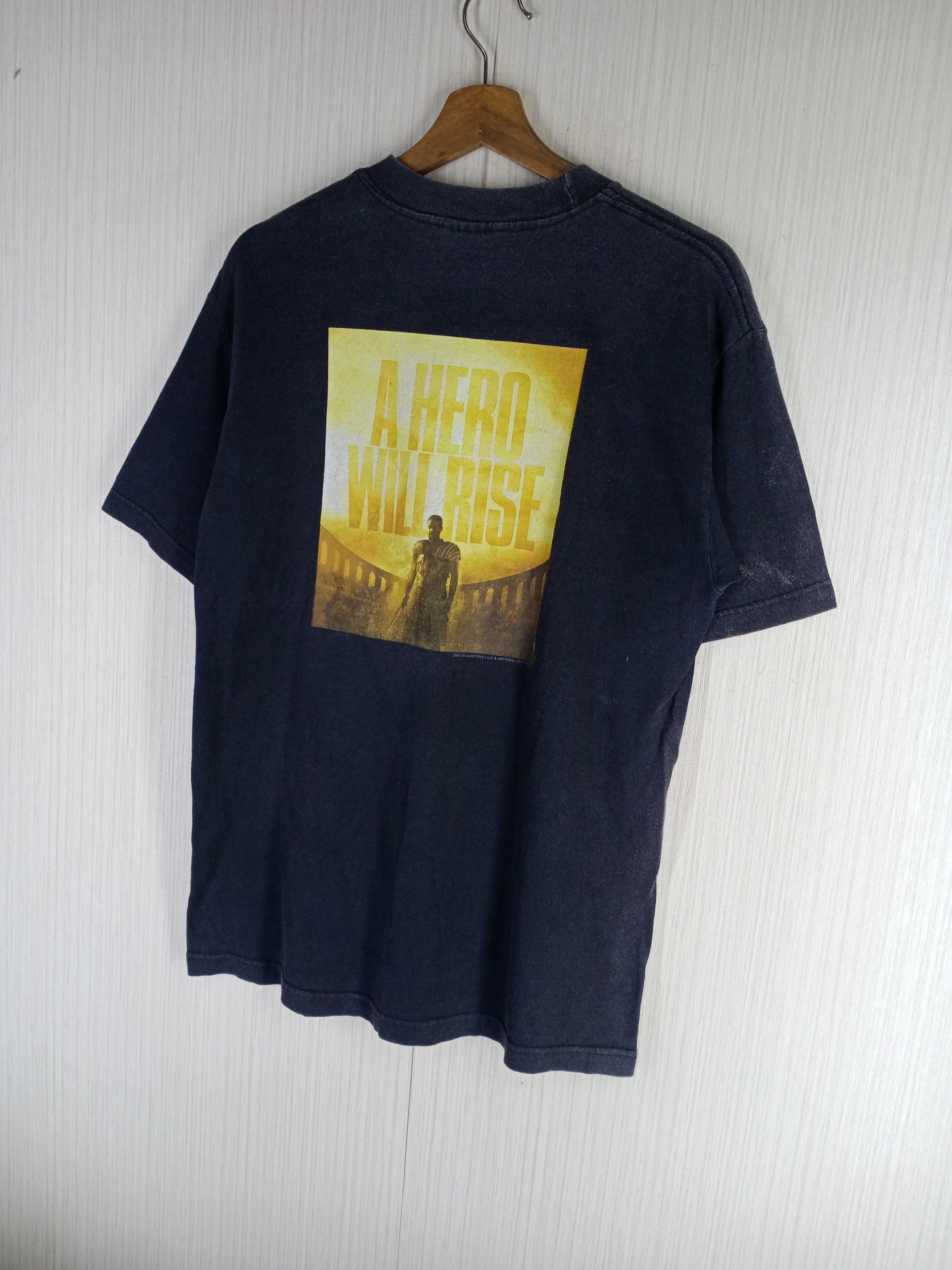Vintage Rare Vintage 2000 Gladiator Epic Historical Movie Tee Size US M / EU 48-50 / 2 - 4 Thumbnail