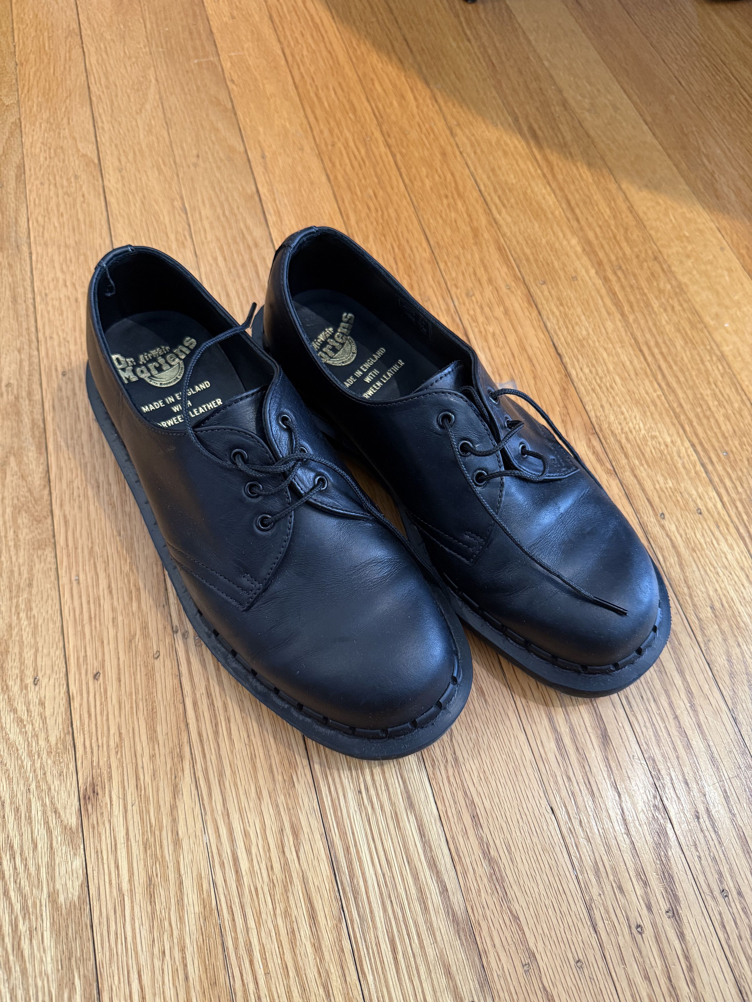 Dr. Martens Made in England 1461 Cavalier Size US 7 / EU 40 - 1 Thumbnail