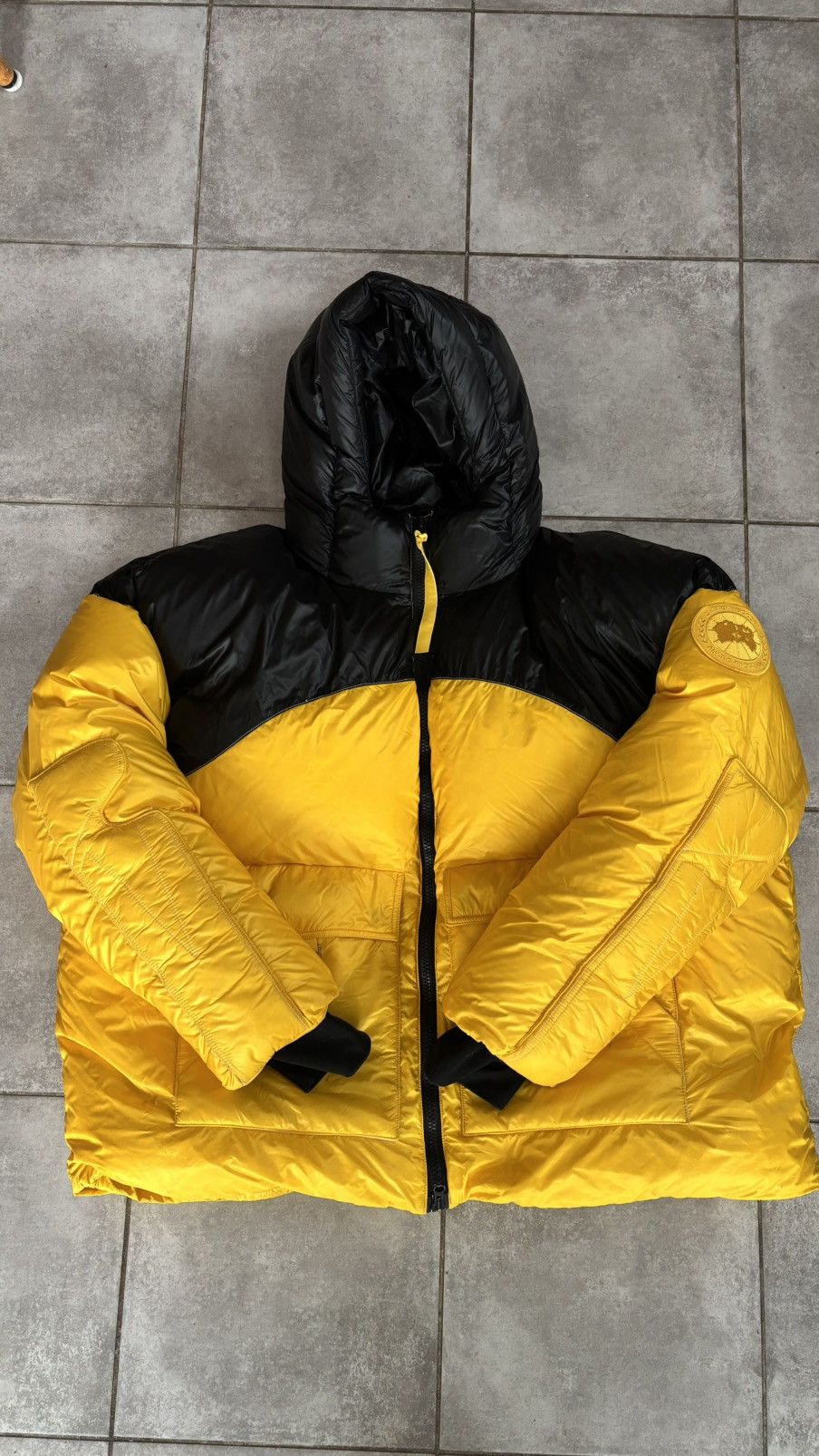 Canada Goose Canada goose cg disc black yellow Size US XXL / EU 58 / 5 - 1 Thumbnail