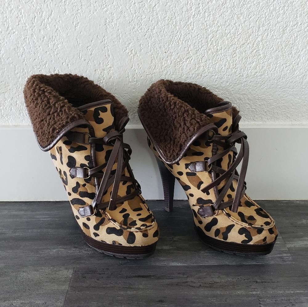 Designer Leopard Fur Detailed AM Revenge Bootie Size US 9 / IT 39 - 2 Thumbnail
