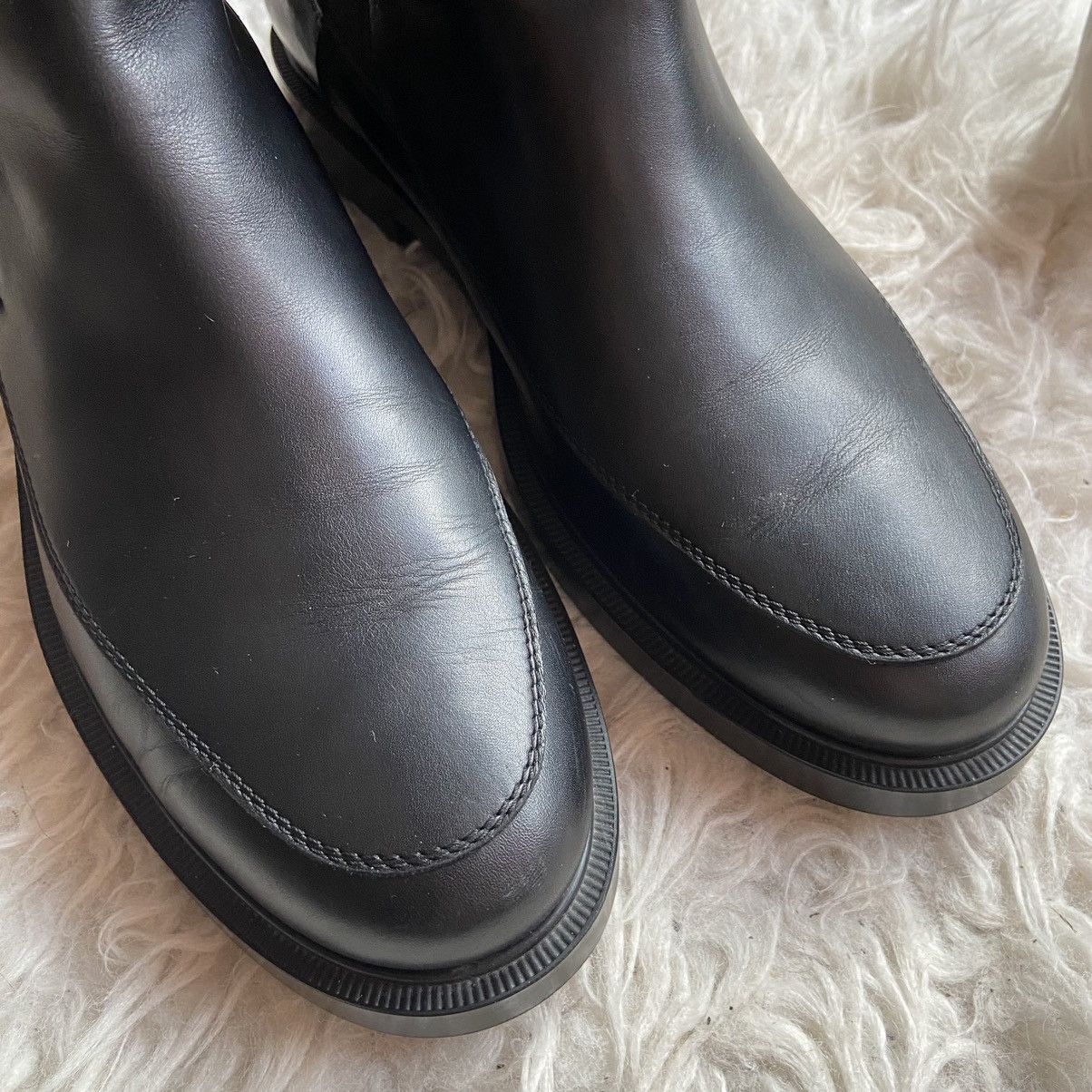 Tod's 📌 Tod’s Women’s Black Leather Chelsea Shoe Size US 9 / IT 39 - 5 Thumbnail