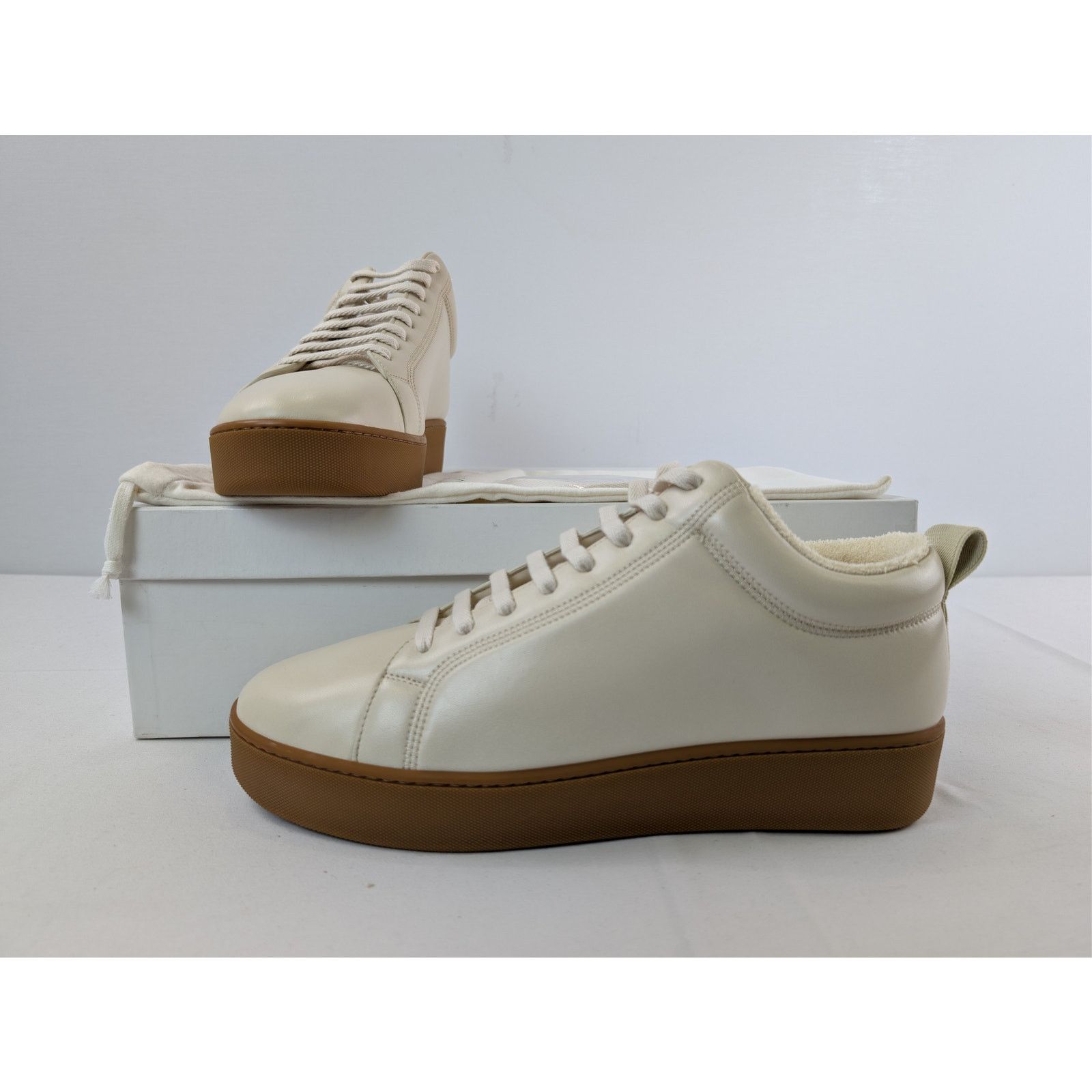 Bottega Veneta o1rshd1 Leather Lagoon Nappa Low Top Sneakers in Sea Salt Size US 12 / EU 45 - 19 Thumbnail