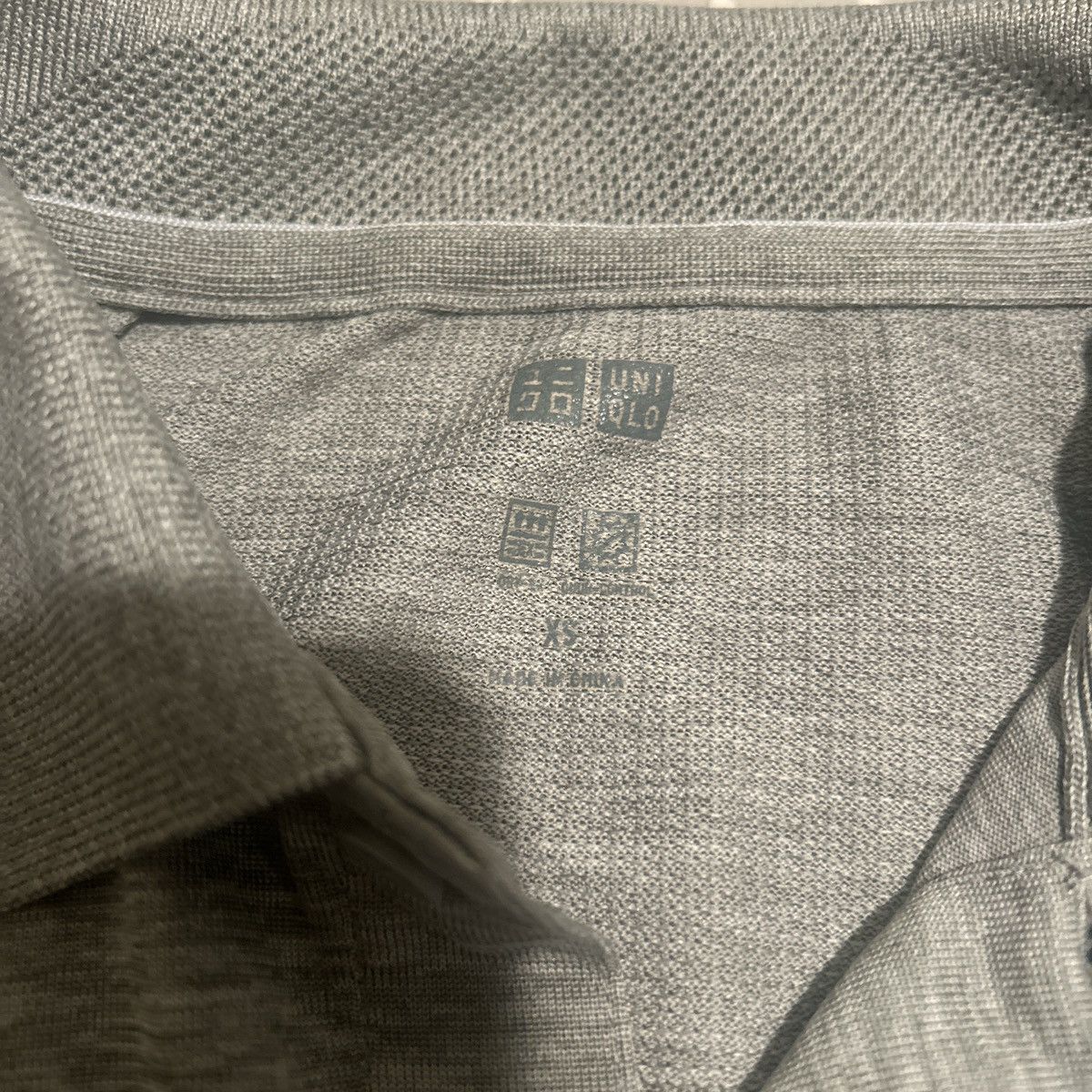 Uniqlo Gray and White Uniqlo Dry Fit Polo shirt Size US XS / EU 42 / 0 - 2 Thumbnail