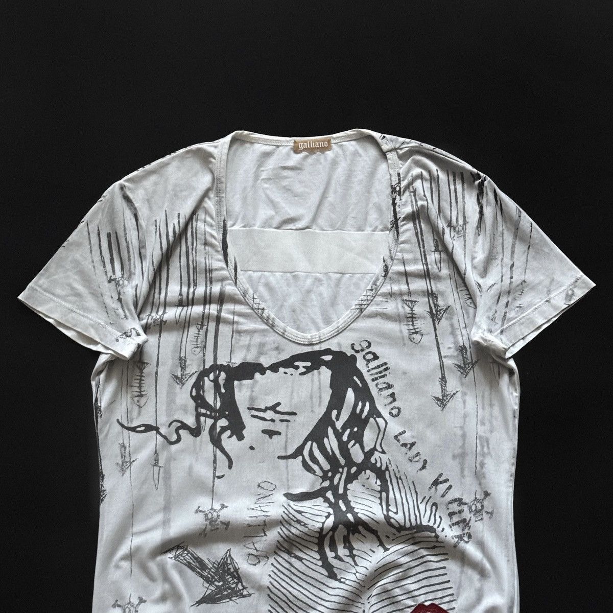 John Galliano John Galliano ’Lady Killer’ T-Shirt Vintage Size M / US 6-8 / IT 42-44 - 2 Thumbnail