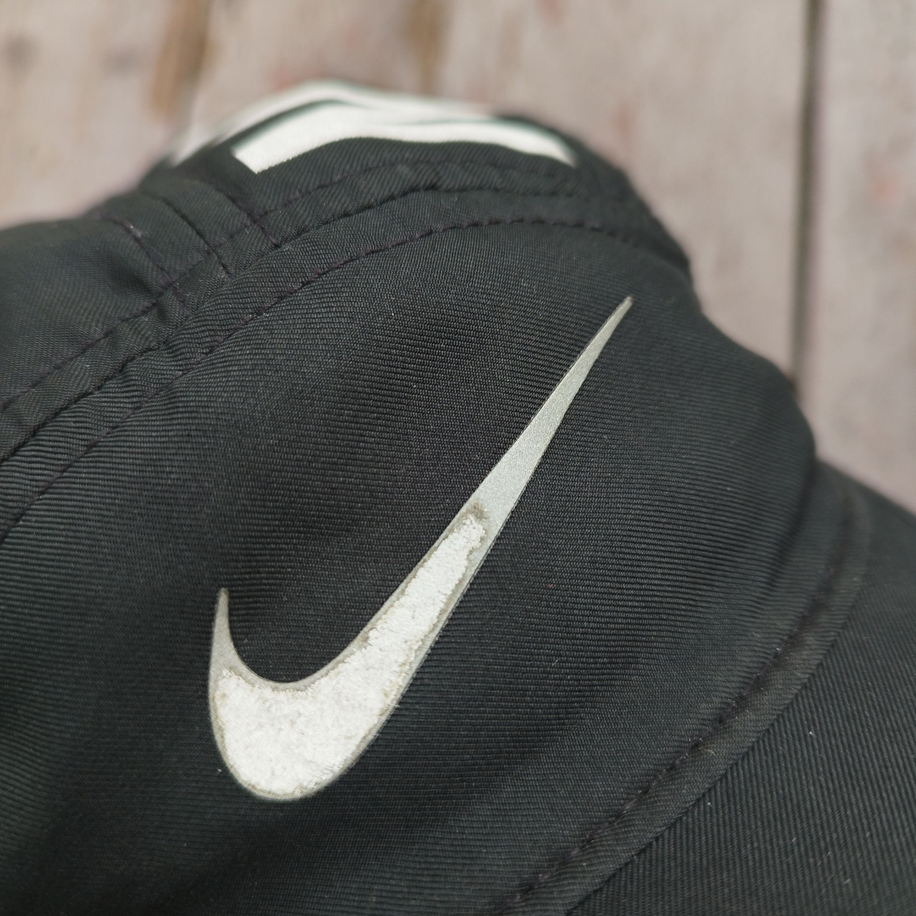 Nike Vintage Nike Running Cap 3M Reflective Spellout Techwear Size ONE SIZE - 4 Thumbnail