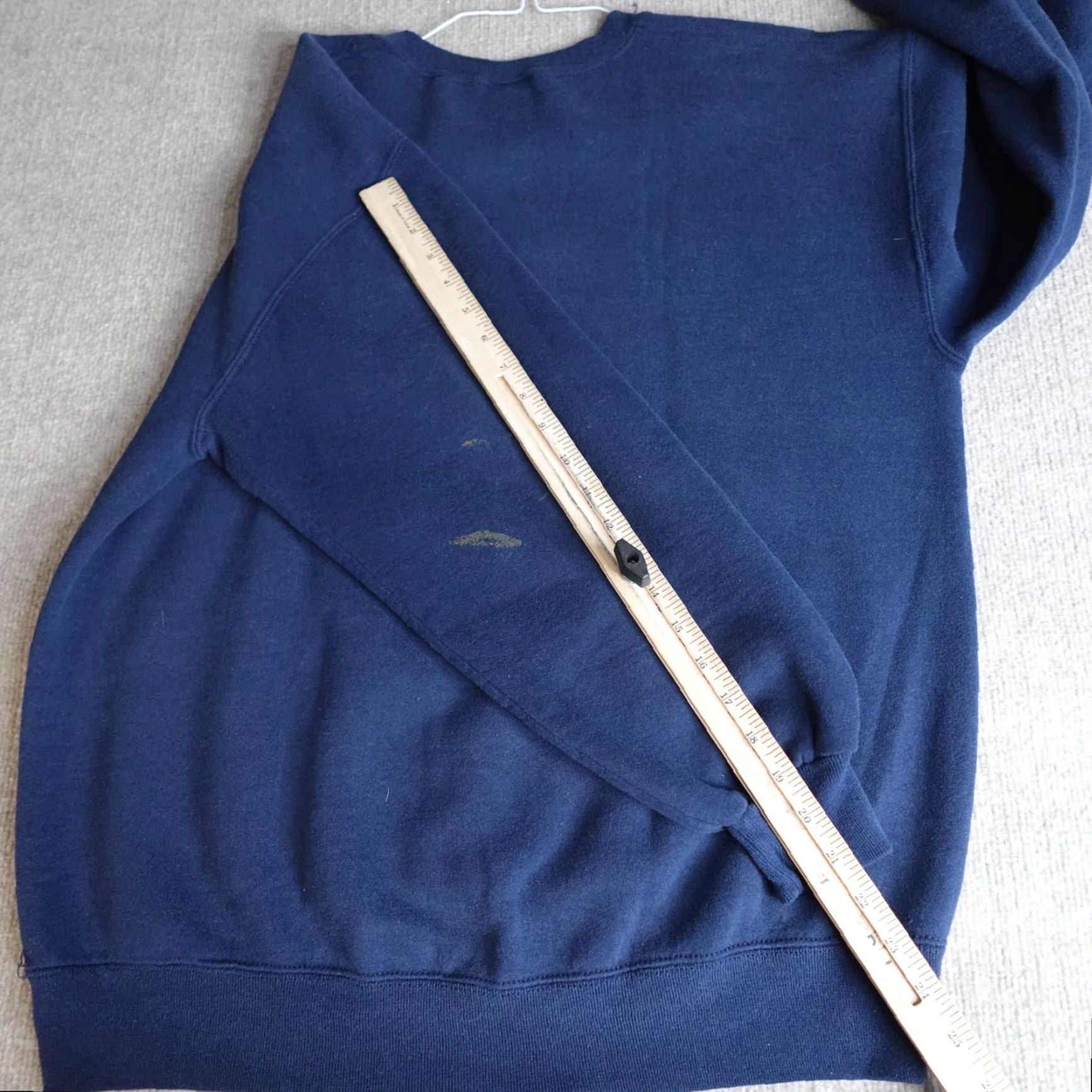 Vintage VINTAGE Washington Bears Sweatshirt Large Blue Basketball Team Russell Athletic Mens L Crew Neck Pullover Graphic Print venues: None Size US L / EU 52-54 / 3 - 3 Thumbnail