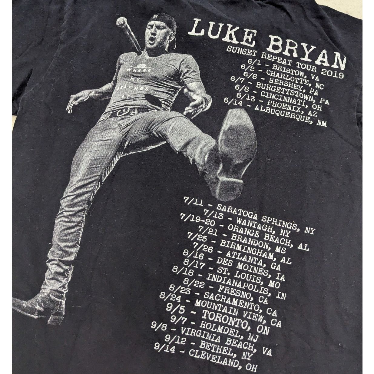 Band Tees × Country Road Luke Bryan Sunset Repeat Tour Parking Lot Boot T-shirt Size US M / EU 48-50 / 2 - 2 Thumbnail