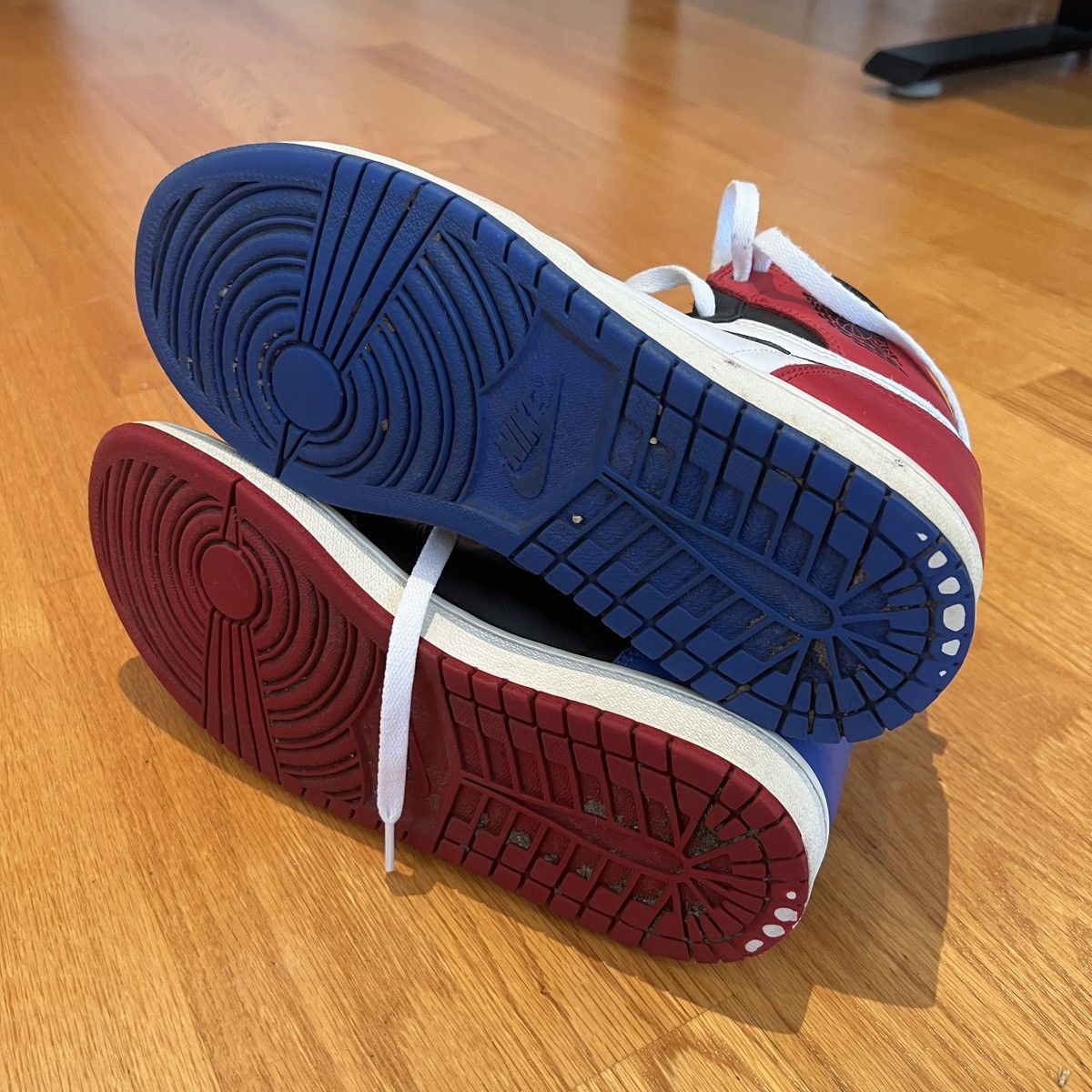 Jordan Brand Air Jordan 1 Top 3 Size US 8.5 / EU 41-42 - 5 Thumbnail