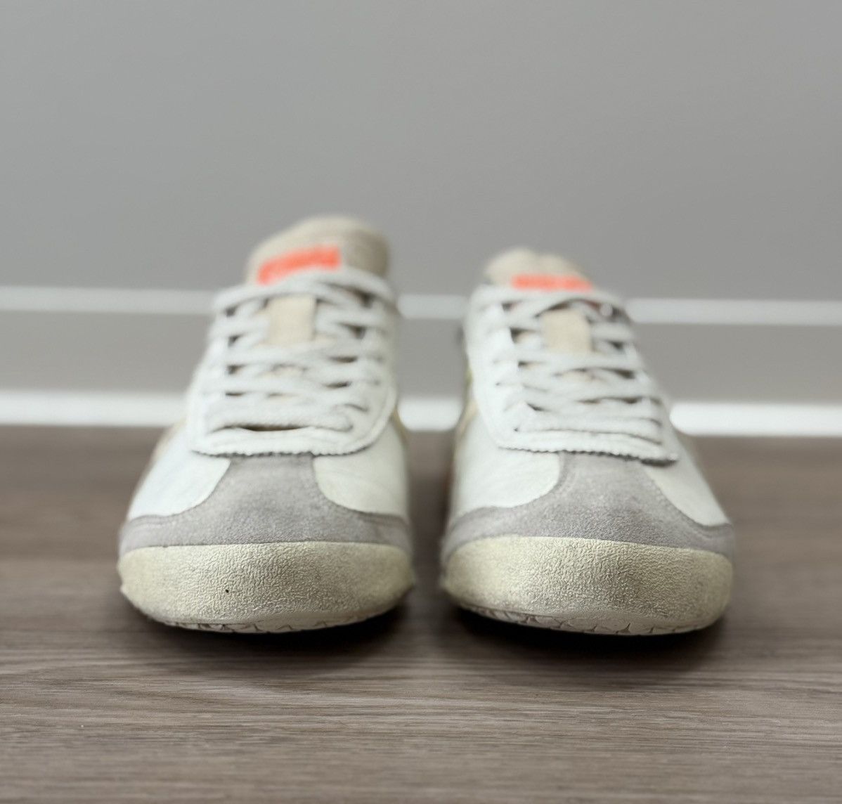 Asics Vintage Asics Onitsuka Tiger Leather Sneakers Size US 9 / IT 39 - 2 Thumbnail