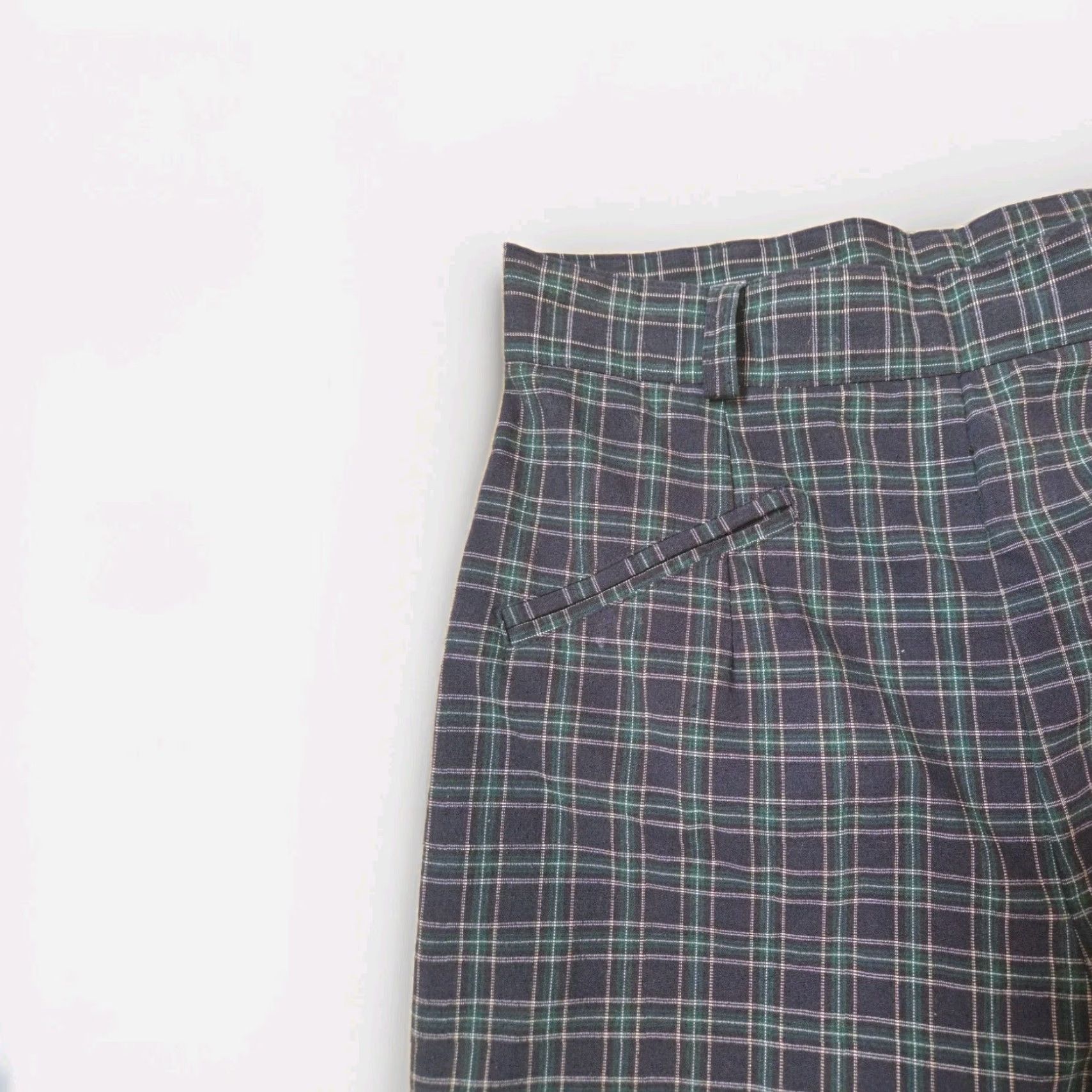 Liz Claiborne VINTAGE Liz Claiborne Women High Rise Plaid Trouser Pants Navy Green 27" Inseam 29.5" Slim Regular Size 7/8 Womens Pants Size 32" / US 10 / IT 46 - 2 Thumbnail