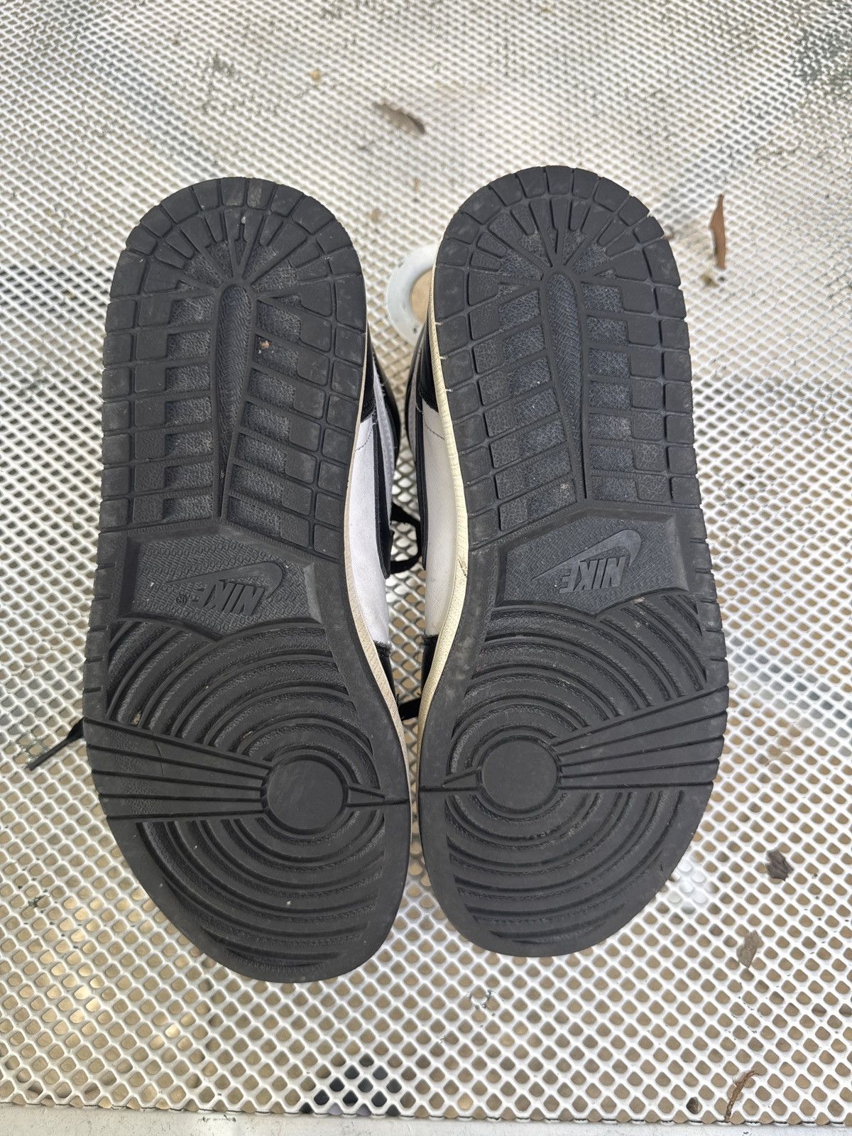 Jordan Brand Retro Jordan 1 Black White 2014 Size US 9.5 / EU 42-43 - 5 Thumbnail