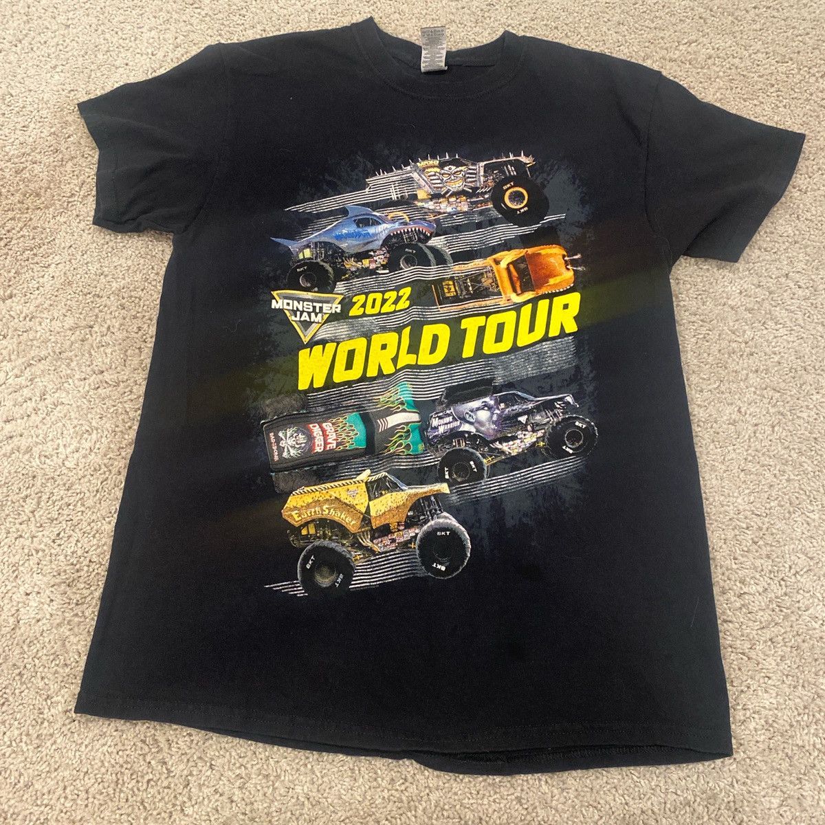 Gildan 2022 monster jam wold tour tshirt black and yellow Size US M / EU 48-50 / 2 - 1 Thumbnail