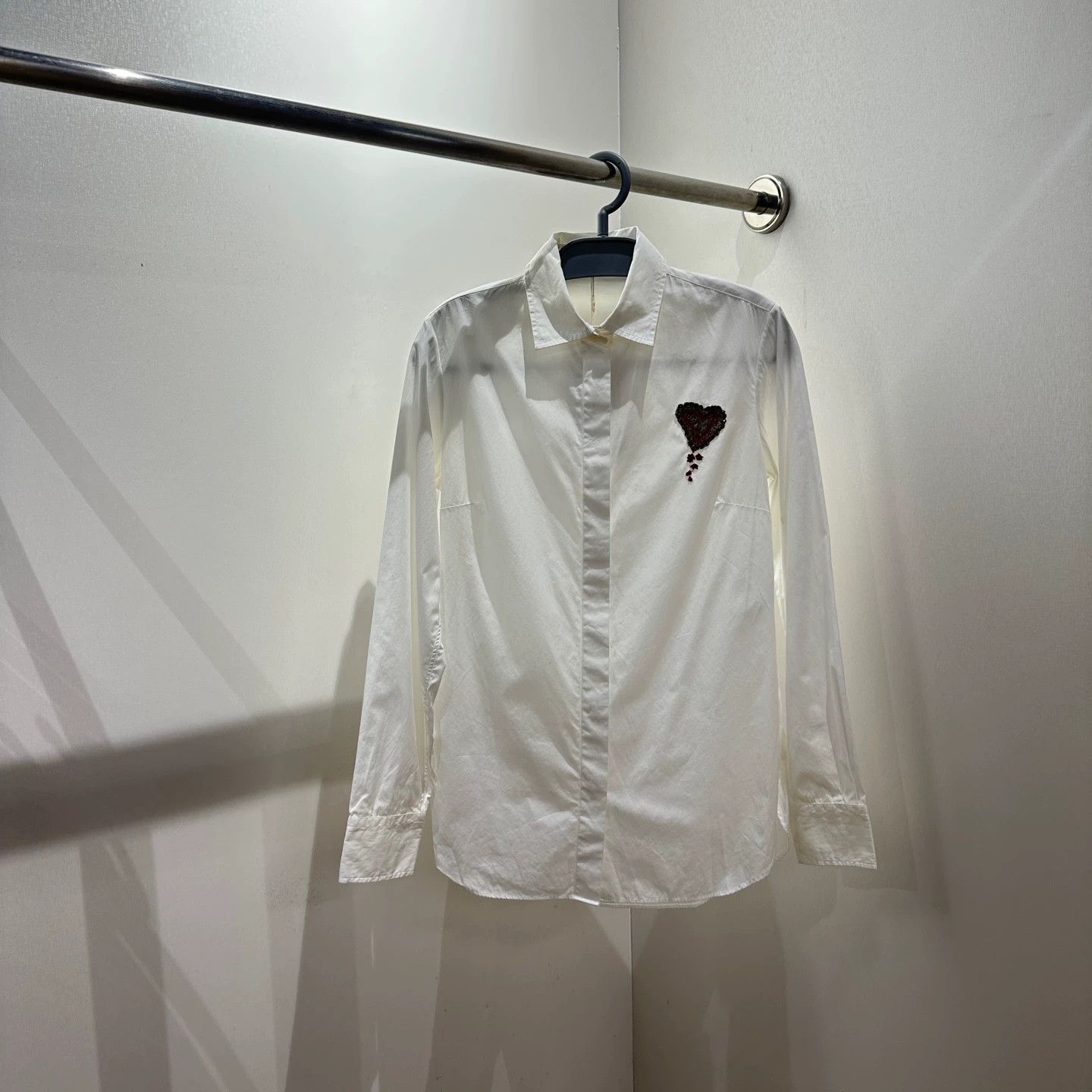 Christian Dior Monsieur CD apr628 white women's heart chest shirt 34 cotton Size XS / US 0-2 / IT 36-38 - 1 Thumbnail