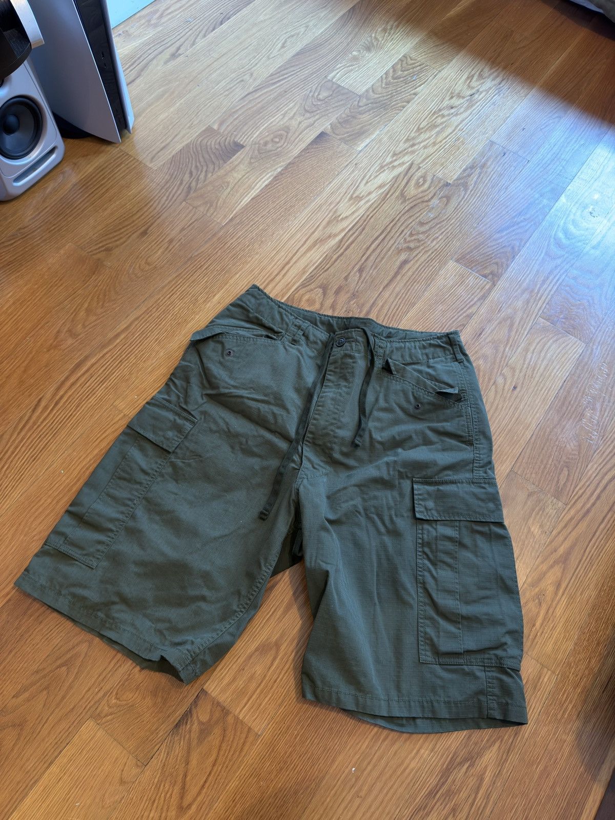 Beams Japan Beams Ripstop Olive Cargo Shorts Size US 34 / EU 50 - 1 Thumbnail