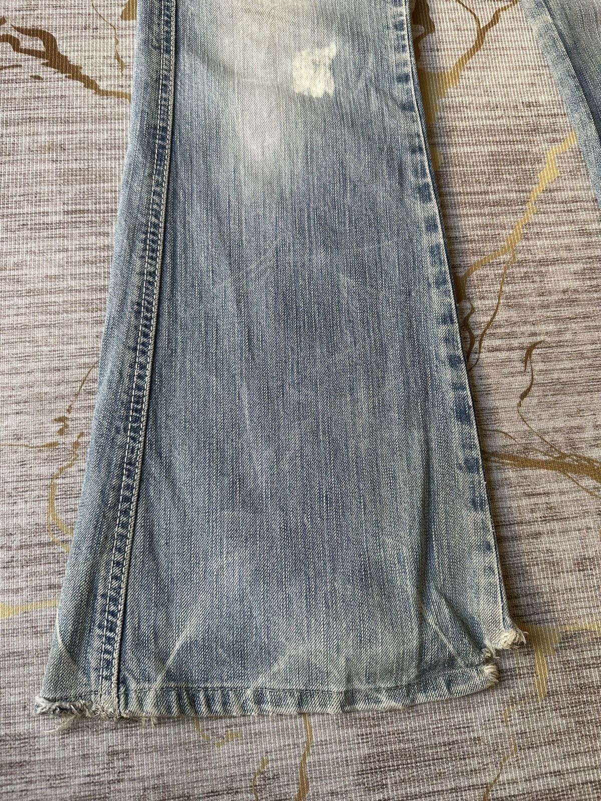 Edwin FLARE Edwin Blue Trip 503 Buckle Back Faded Distressed Denim Size US 28 / EU 44 - 7 Thumbnail