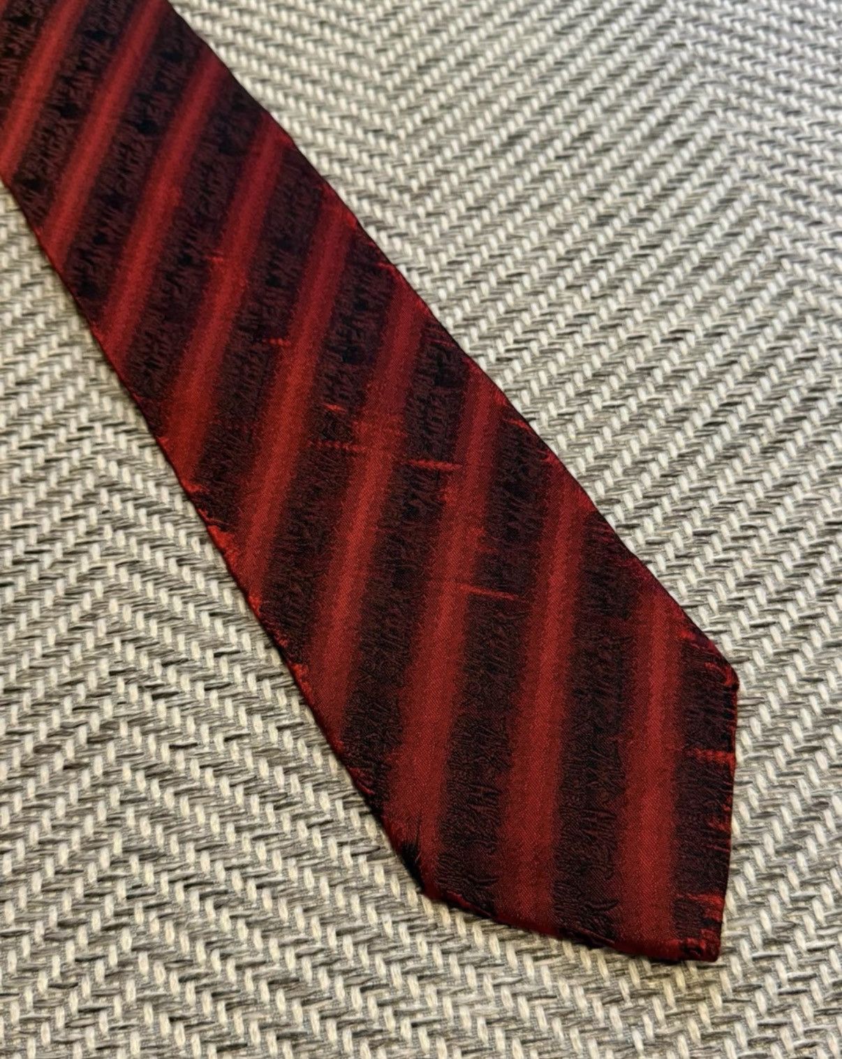 Jean Paul Gaultier Jean Paul Gaultier Wine Red Diagonal Stripe Logo Tie K24 Size ONE SIZE - 2 Thumbnail