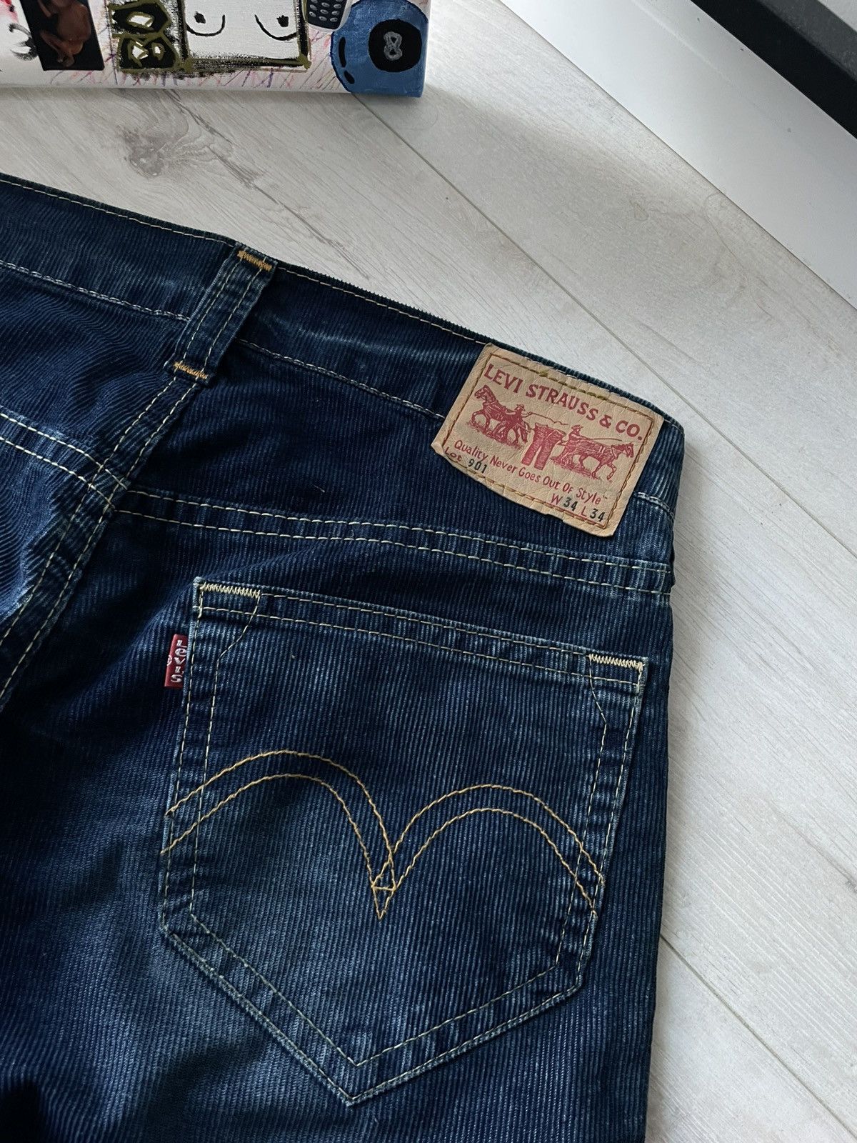 Levi's Vintage Levi’s 901 Denim Jeans 90’s Dark Blue Bootcut RARE Size US 34 / EU 50 - 7 Thumbnail