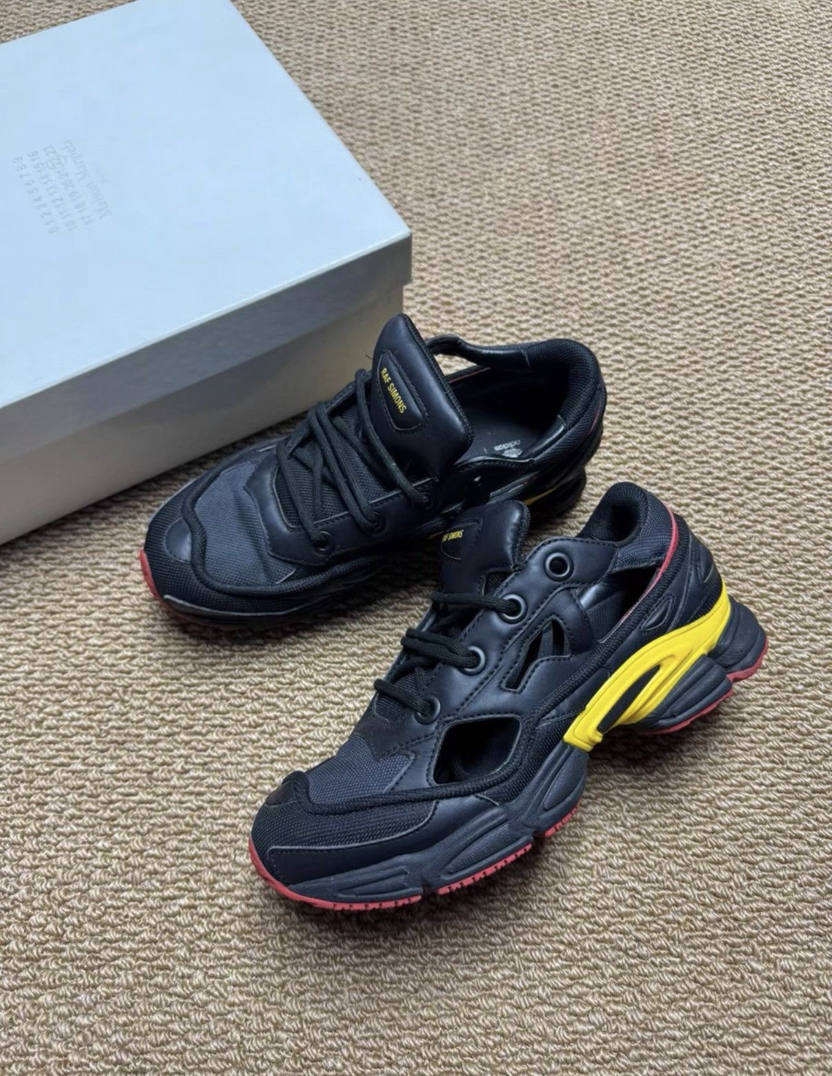 Adidas Adidas Black & Yellow F34234 K37 Size US 7 / EU 40 - 1 Thumbnail