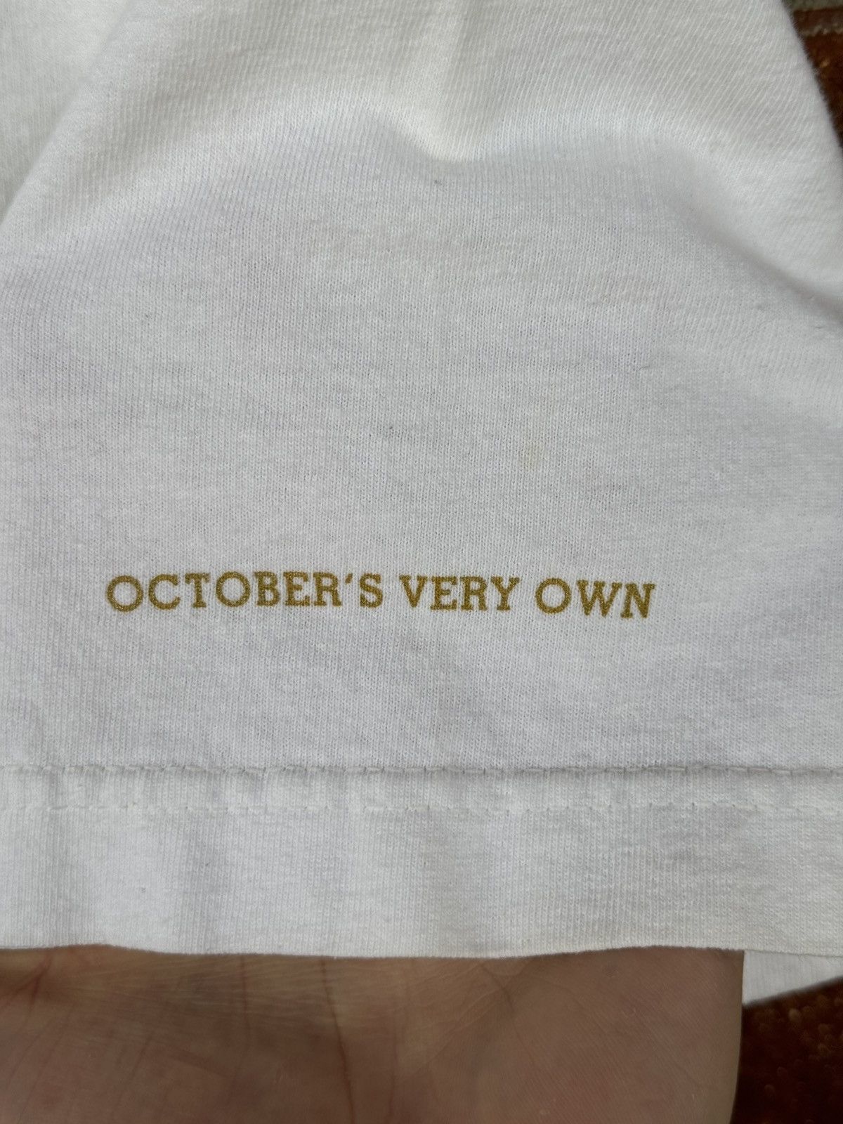 October's Very Own October’s Very Own Vintage OVO Owl Logo T- Shirt White/Gold Size US M / EU 48-50 / 2 - 4 Thumbnail