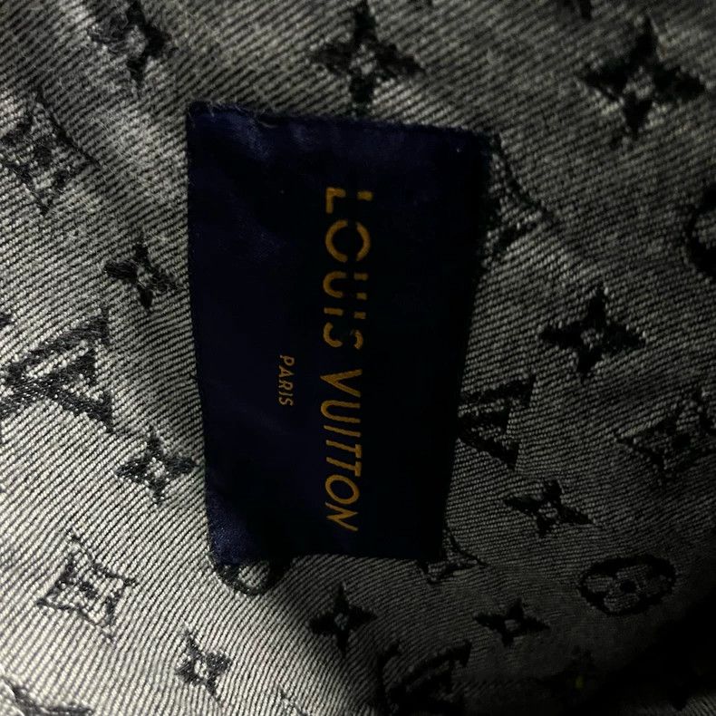 Louis Vuitton Louis Vuitton Black deconstructed patchwork full print ove Size US M / EU 48-50 / 2 - 4 Thumbnail
