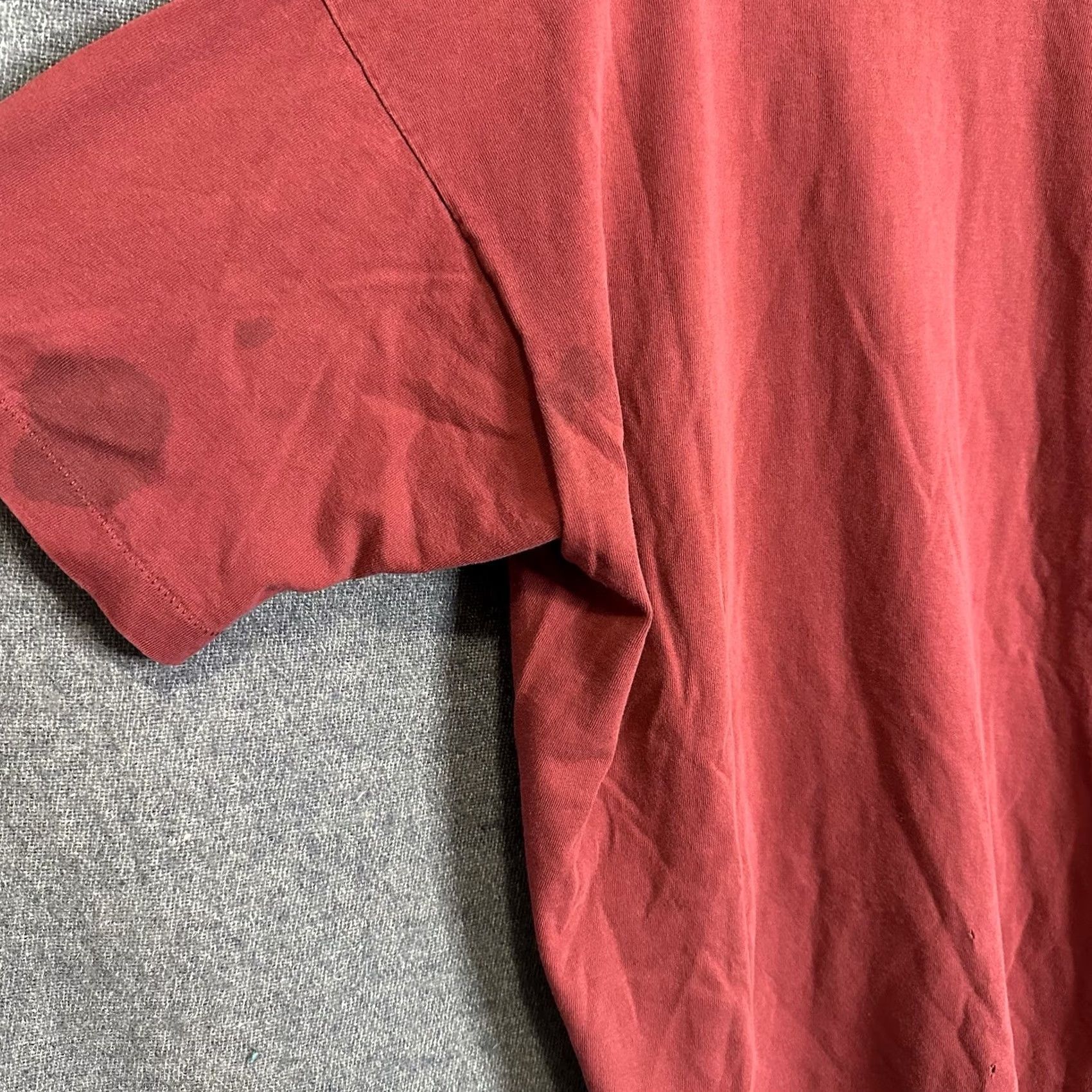 Vintage VINTAGE BVD T-Shirt Red Cotton Pocket Single Stitch Made in USA XL 90s Distressed Mens Size US XL / EU 56 / 4 - 7 Thumbnail