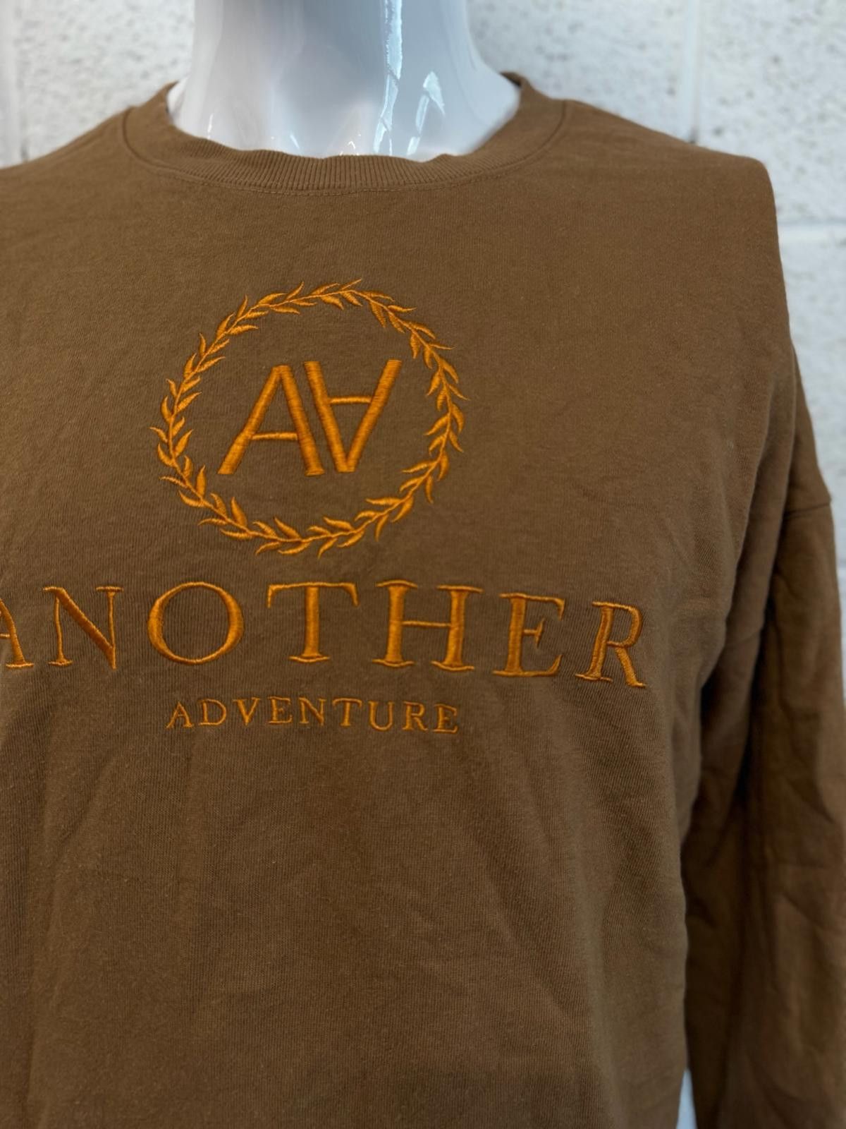 Designer Amisu Brown Another Adventure Long Sleeve Sweatshirt Size M Size US M / EU 48-50 / 2 - 4 Thumbnail