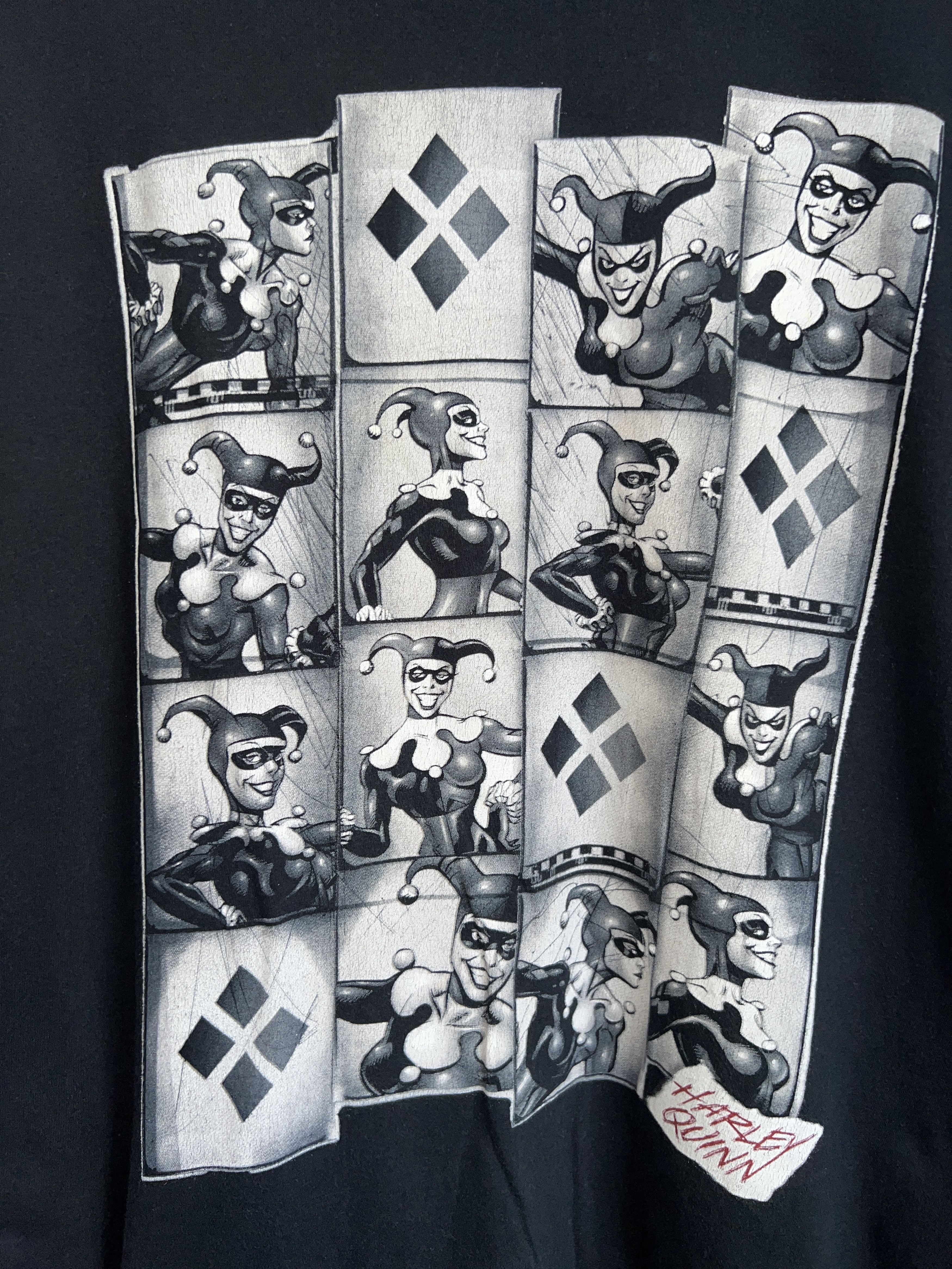 DC Comics 2016 DC Comics Batman Harley Quinn Graphic Tee Size US XL / EU 56 / 4 - 10 Thumbnail