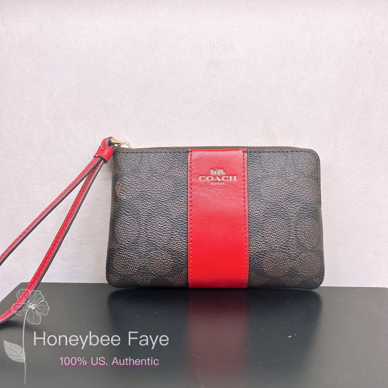 Coach Corner Zip Wristlet In Signature Canvas With Stripe CW854 Size ONE SIZE - 1 Thumbnail