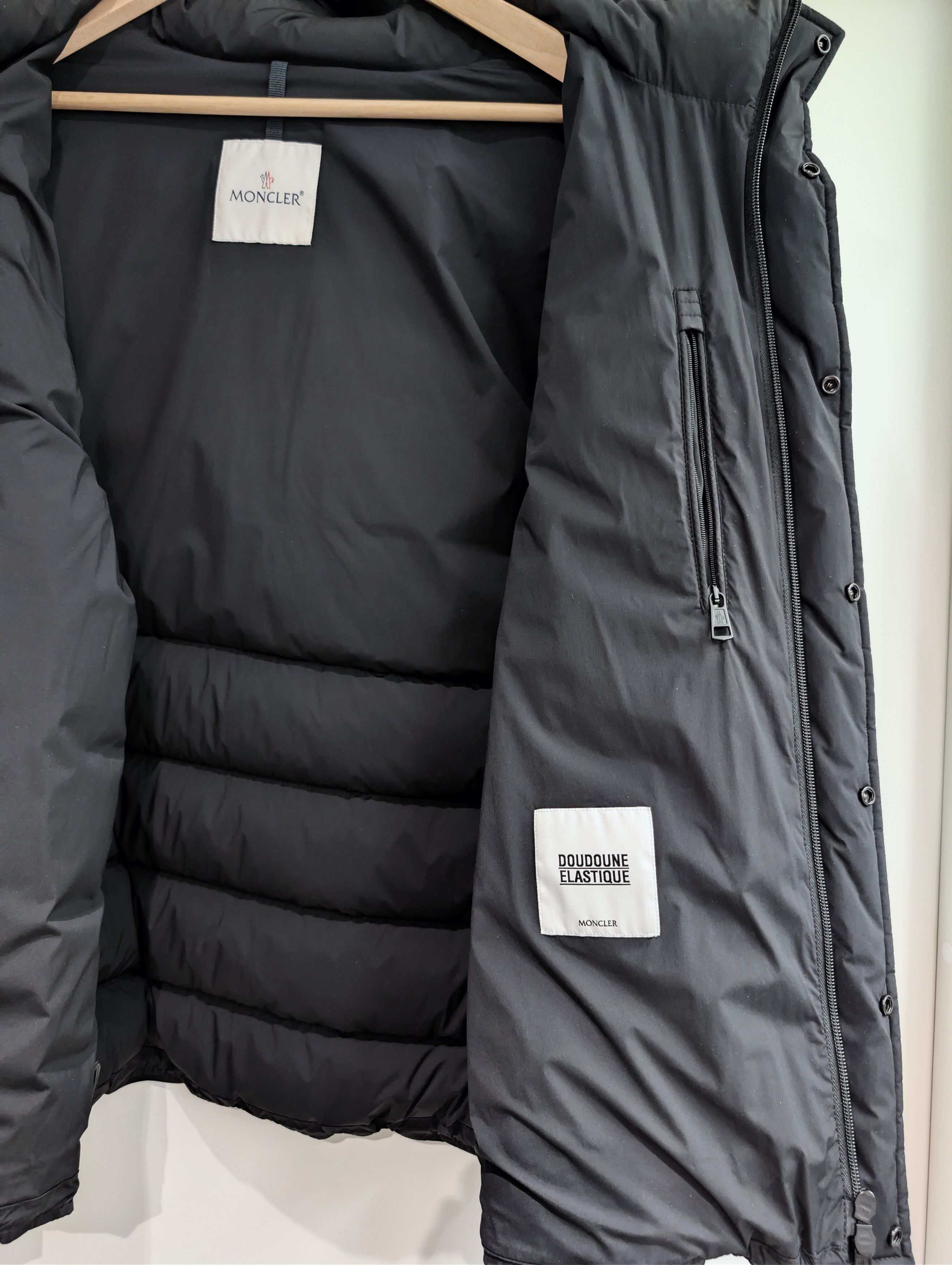Moncler Moncler Leterrier down jacket, 5 (fits XL) Size US XL / EU 56 / 4 - 10 Thumbnail