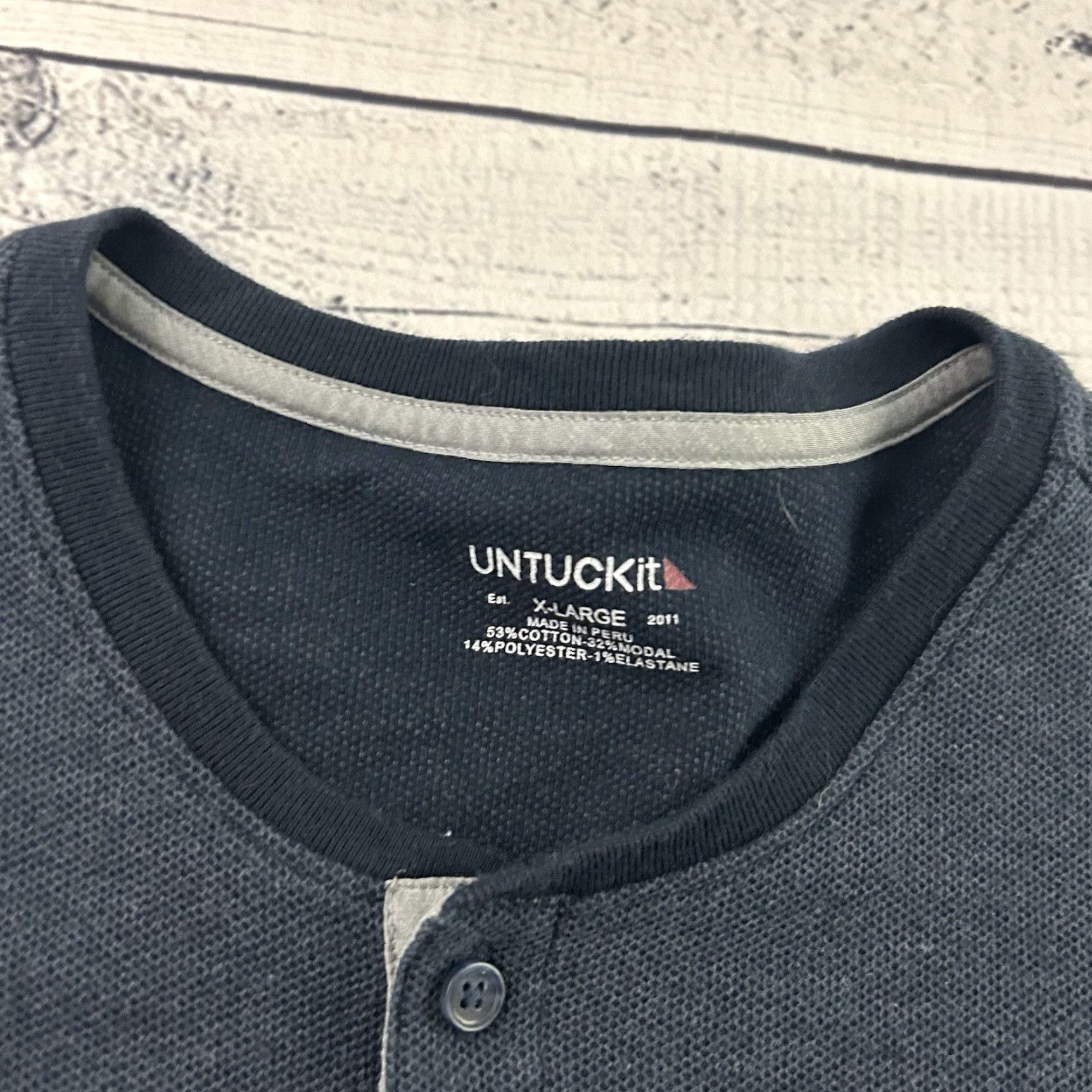 UNTUCKit UNTUCKit Saunter Long Sleeve Cotton Modal Henley Shirt Men's XL Blue Size US XL / EU 56 / 4 - 2 Thumbnail