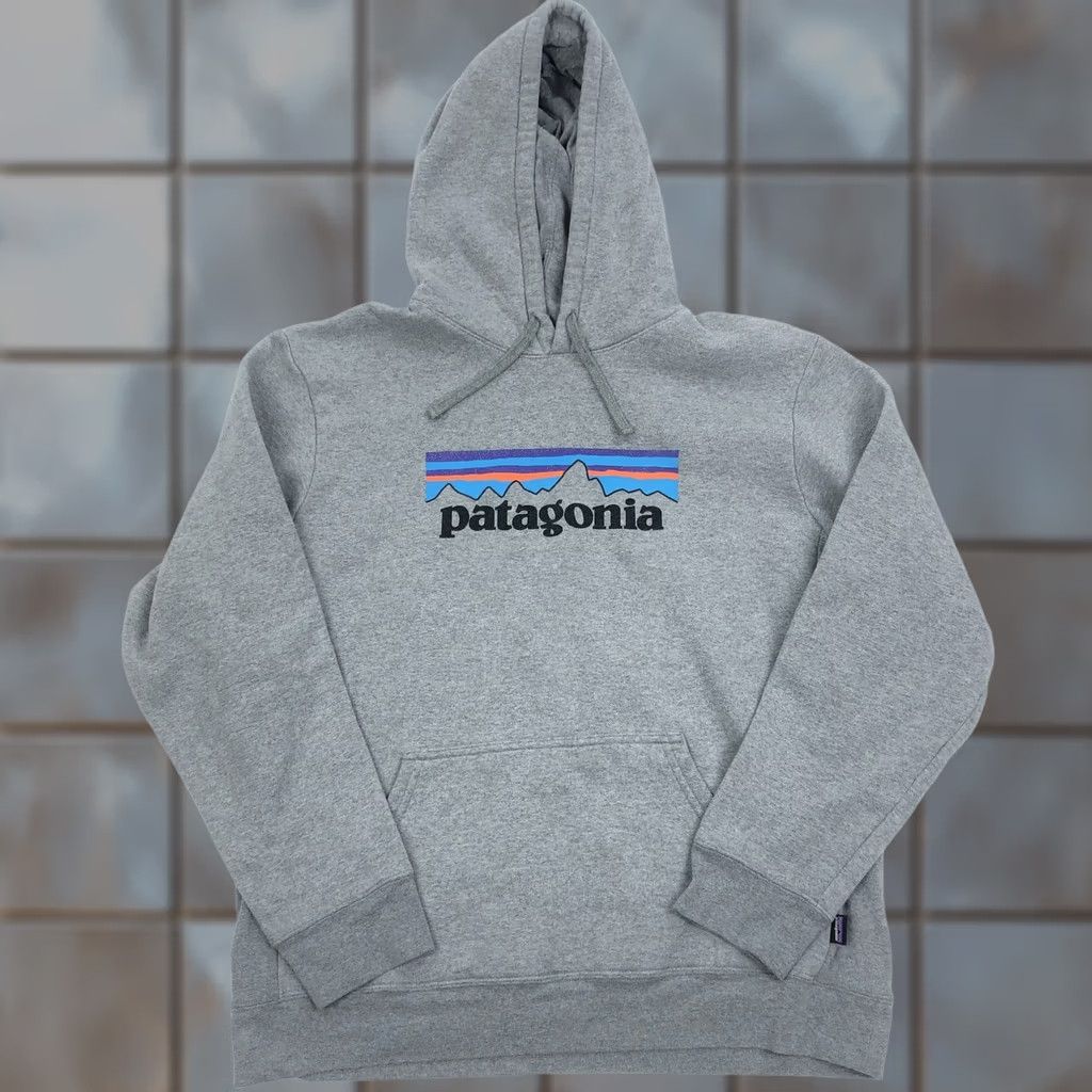 Patagonia Patagonia Pullover Hoodie Sweatshirt Gray L Men's Uprisal Logo Graphic Print Hooded Fleece Pocket Sweatshirt Activewear Casual Hiking Size US L / EU 52-54 / 3 - 1 Thumbnail
