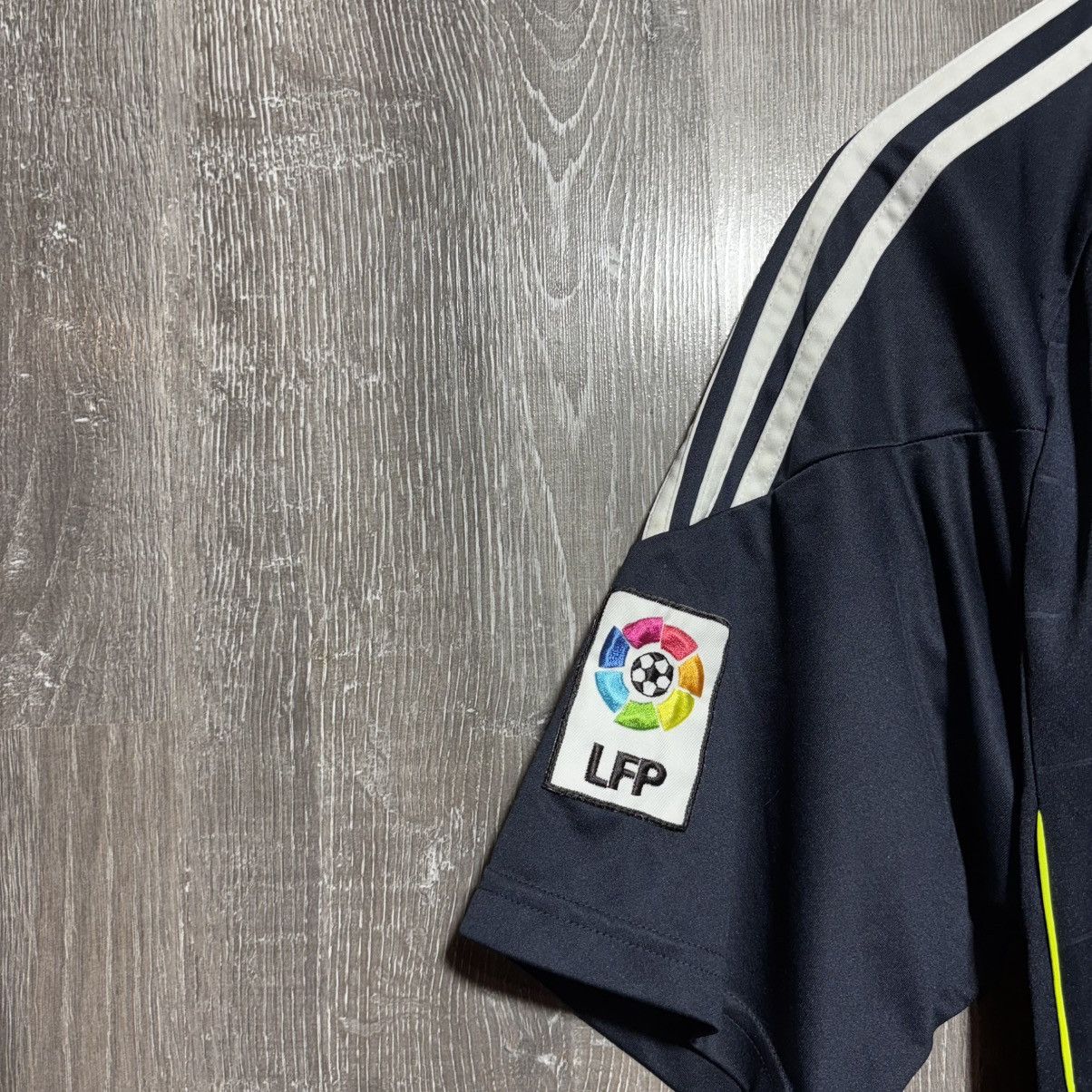 Adidas Vintage Adidas Real Madrid Soccer Jersey Home Shirt 2010-12 Size US M / EU 48-50 / 2 - 4 Thumbnail