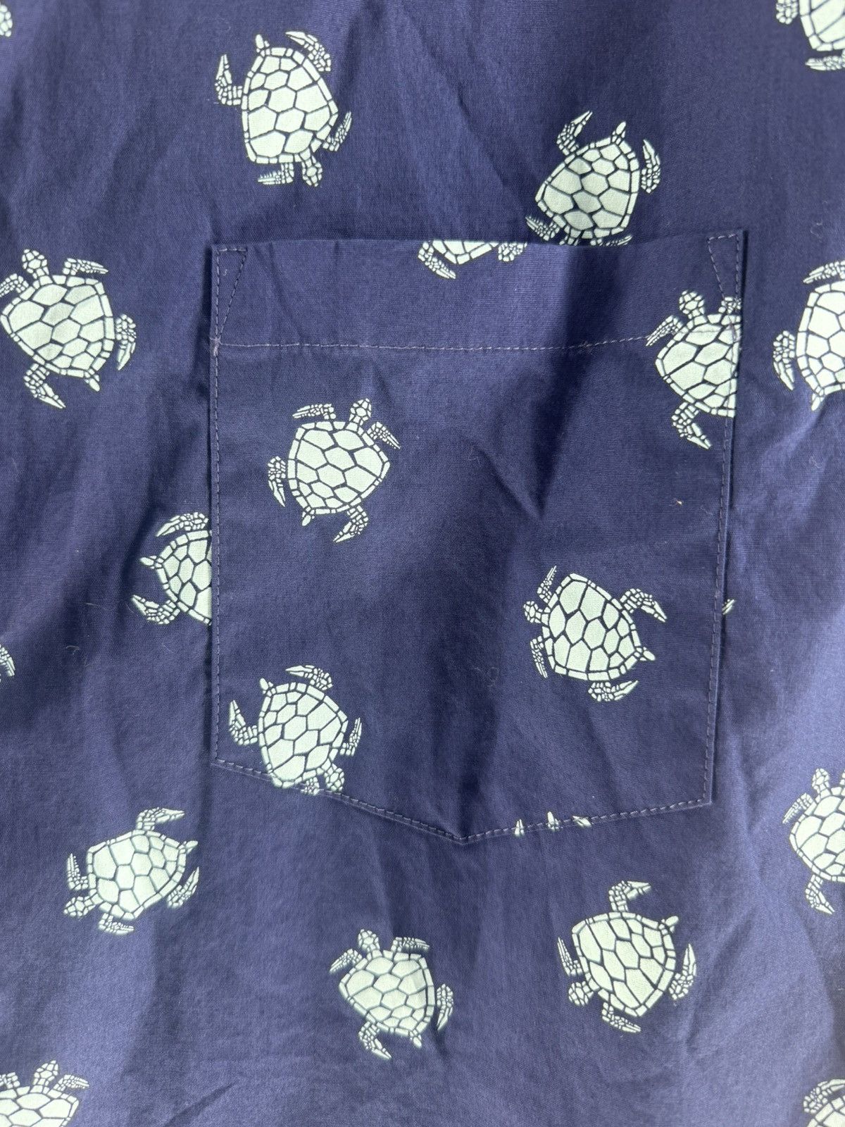 J.Crew J. Crew Navy Blue Sea Turtle Button Down Shirt Top Size XXL Size US XXL / EU 58 / 5 - 2 Thumbnail