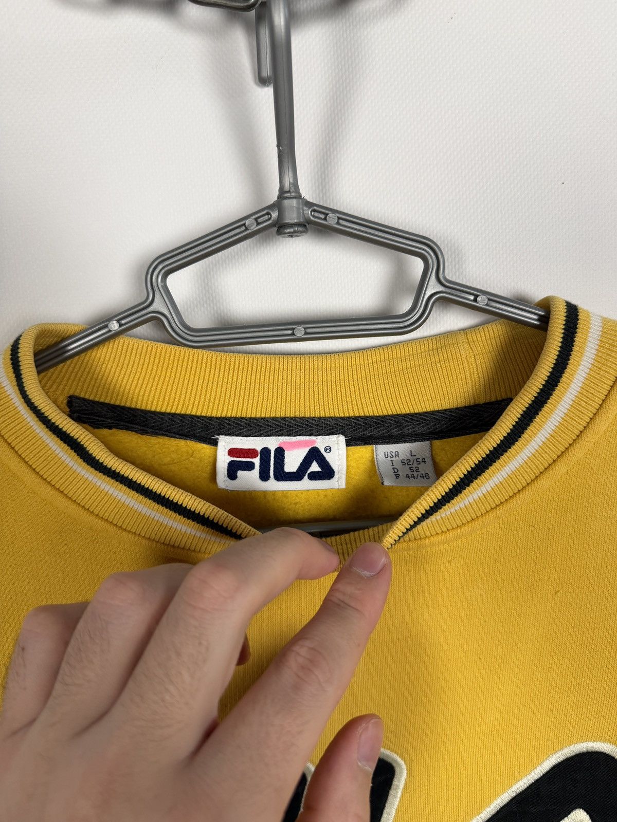 Fila Fila Vintage Sweatshirt Embroidered Logo Korea Made Size L Size US L / EU 52-54 / 3 - 8 Thumbnail