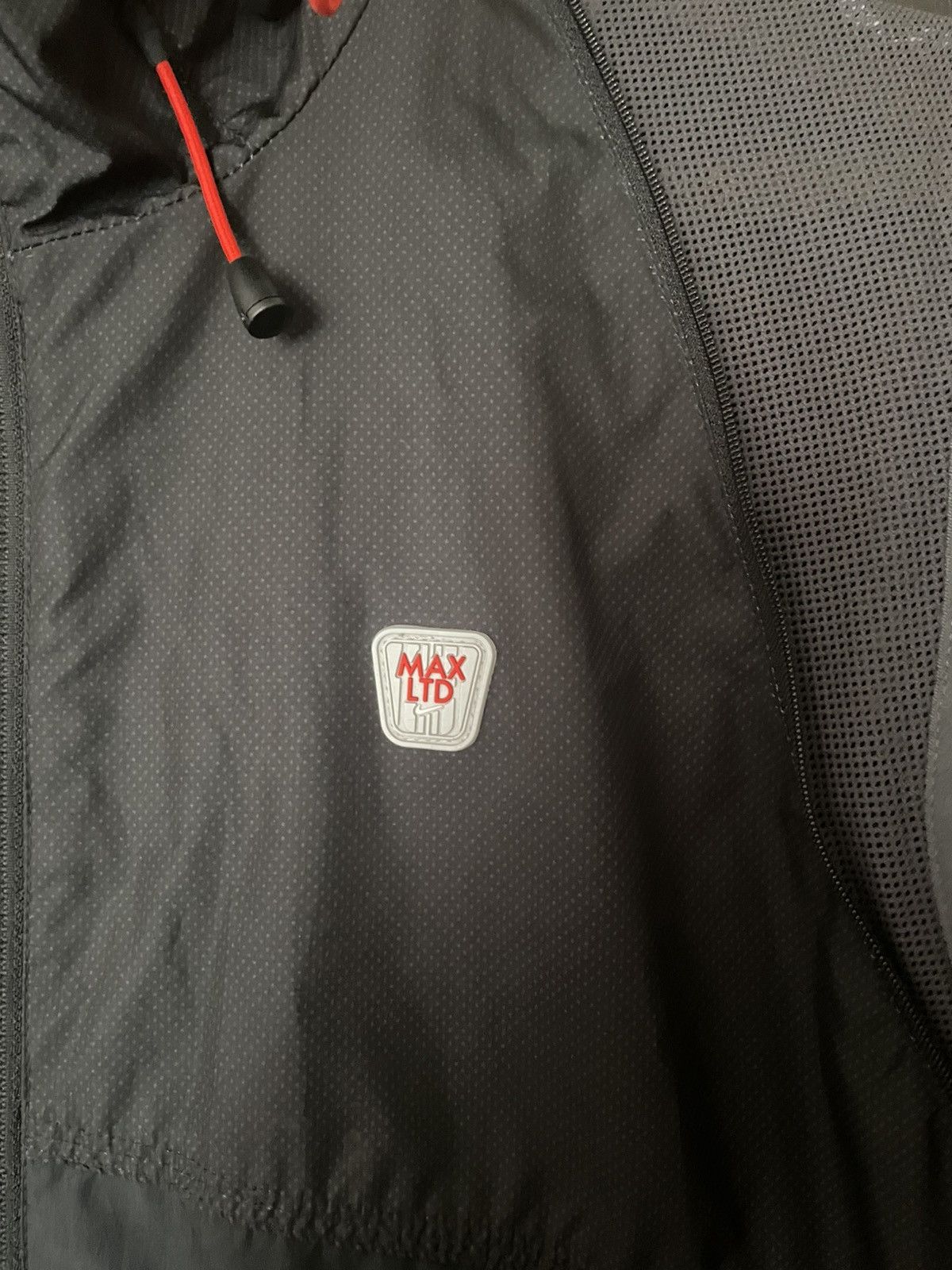 Nike × Vintage Vintage Nike Max LTD Windbreaker Size US L / EU 52-54 / 3 - 4 Thumbnail