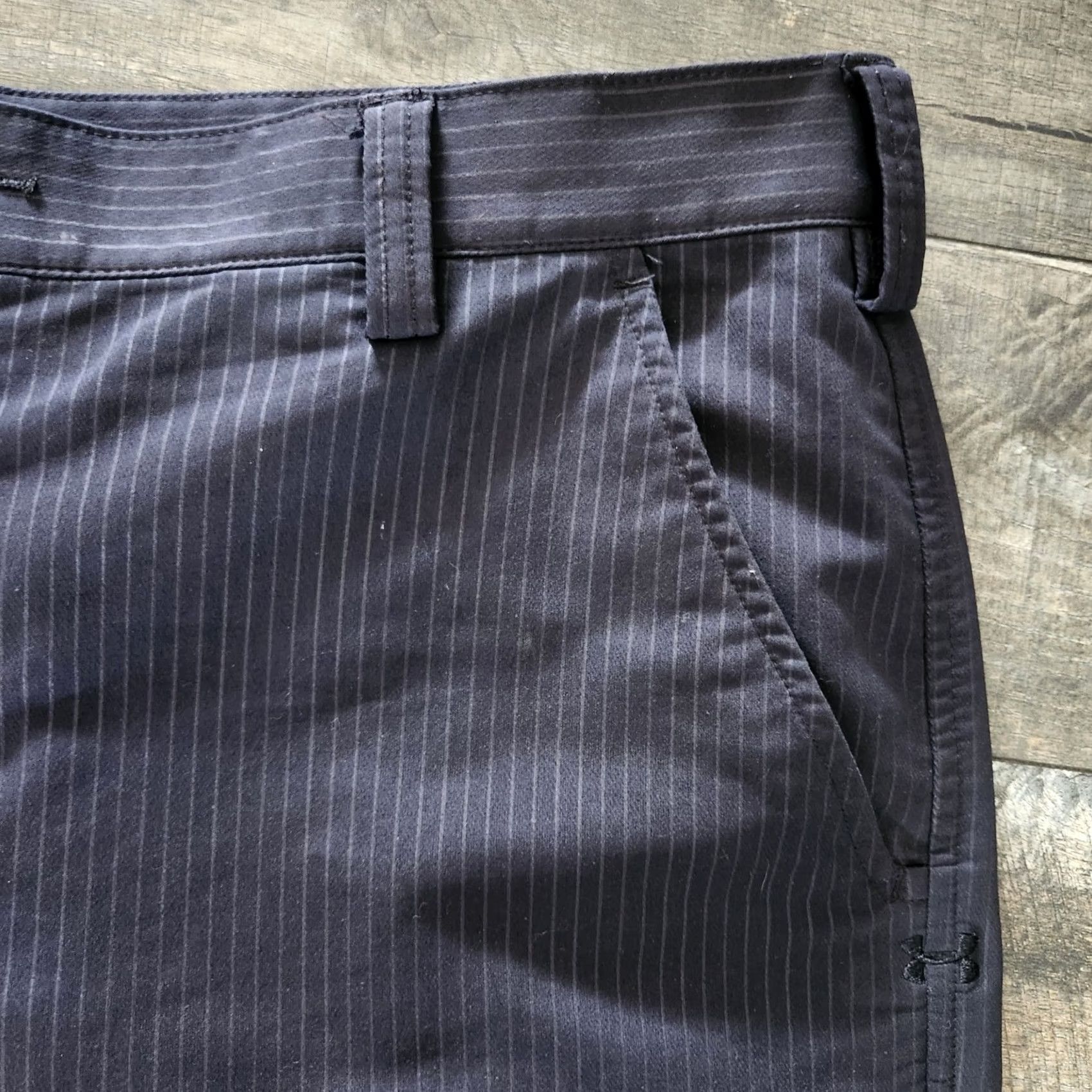 Under Armour Under Armour Bentgrass Tech Pants Mens 36x32 Black Pinstripe Stretch Golf Pants Regular Men Black Pinstripe Stretch Golf pants 36x32 Mens Size US 36 / EU 52 - 4 Thumbnail