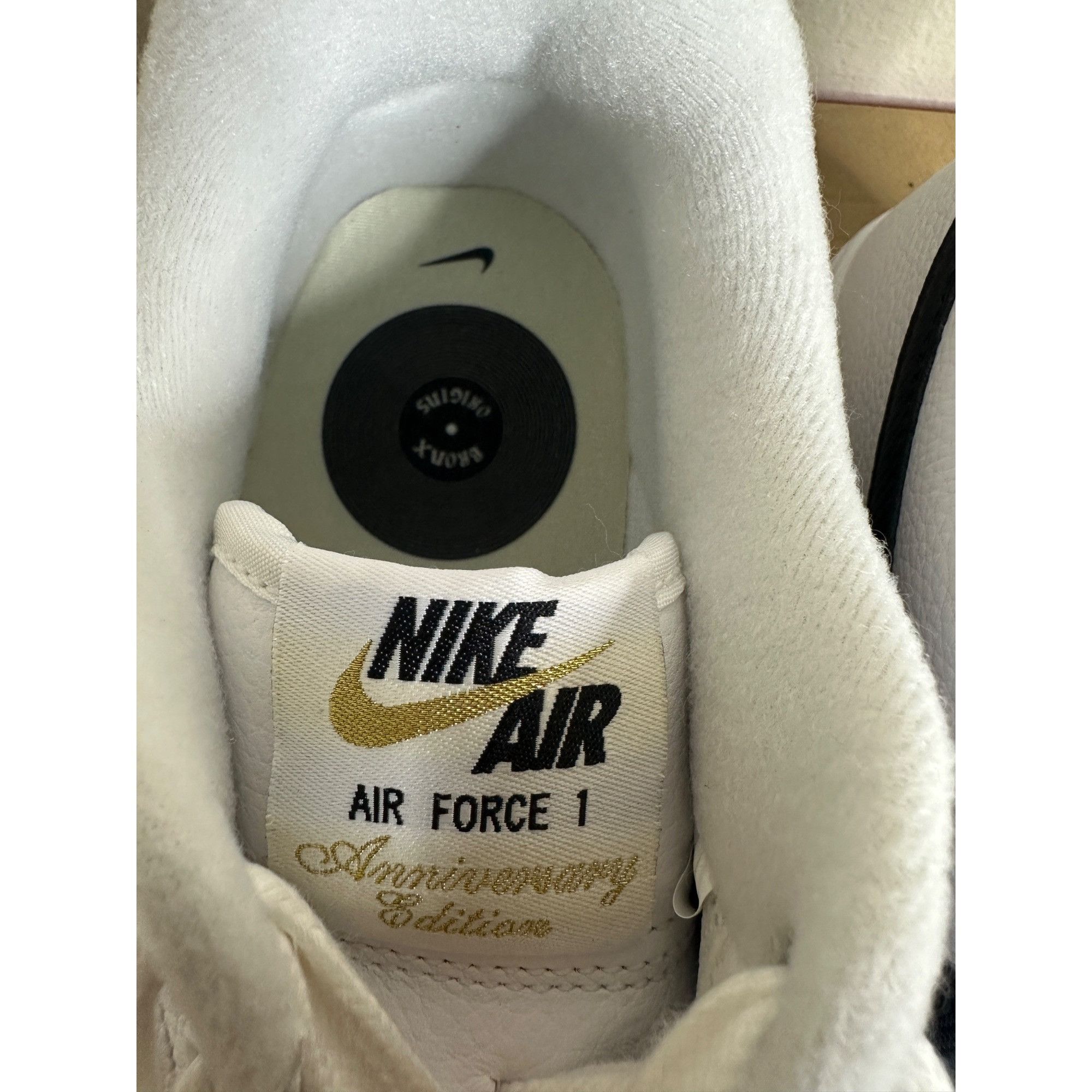 Nike WMNS Air Force 1 ‘07 PRM Leather 40th Anniversary Edition Br Size US 10 / EU 43 - 2 Thumbnail