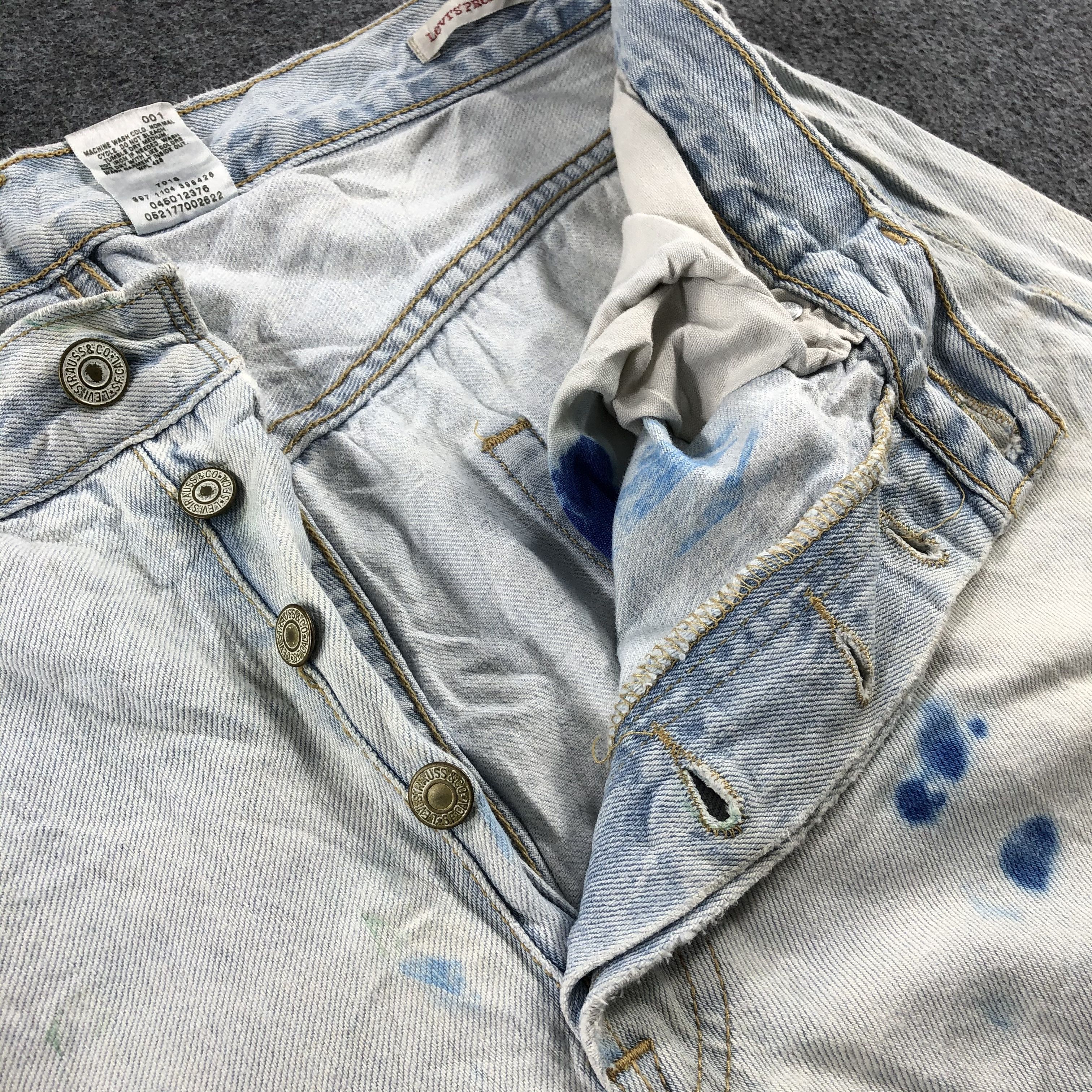 Levi's Vintage Light Wash Levis 501 Jeans-J2658 Size US 33 - 13 Thumbnail