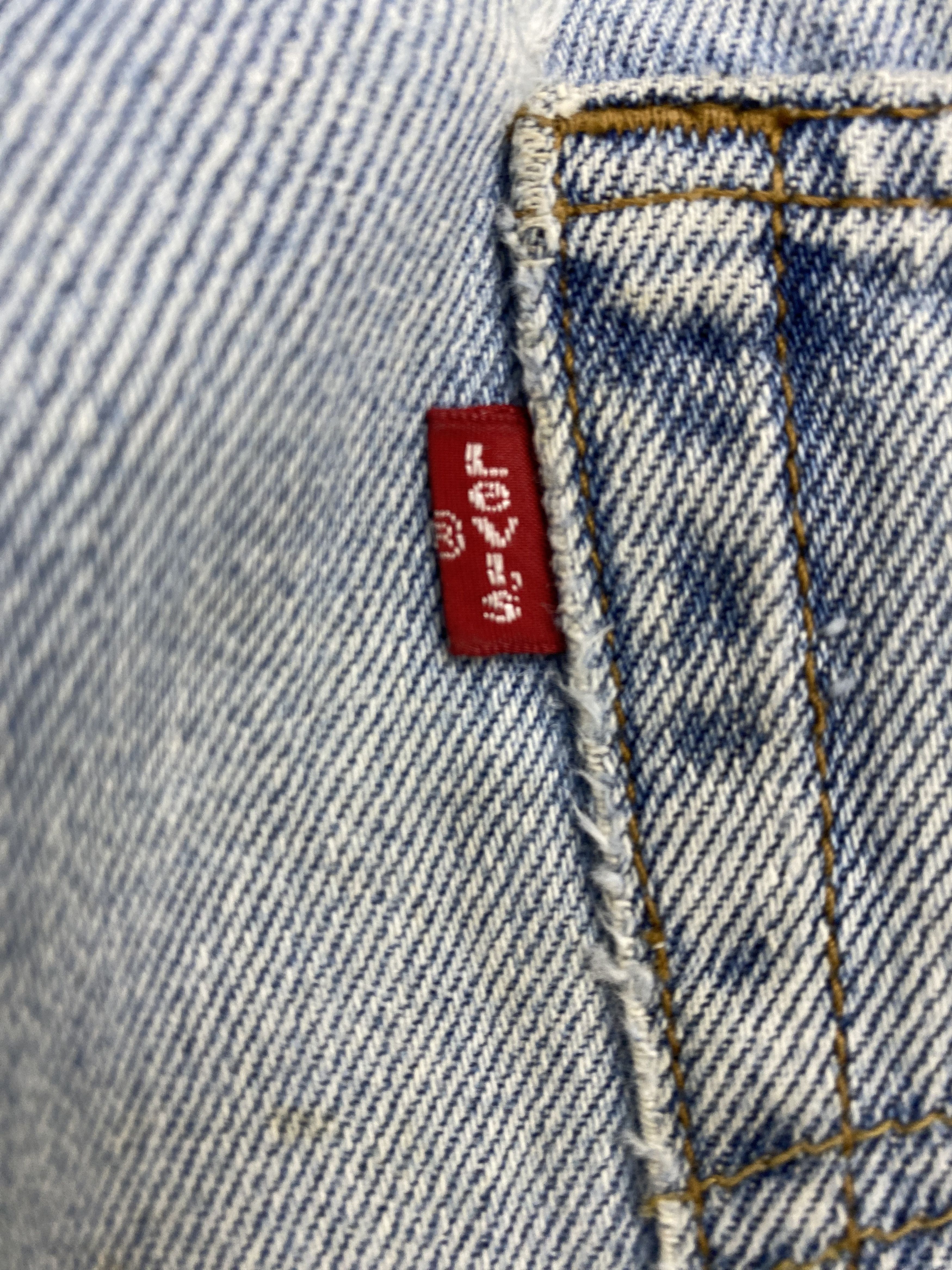 Levi's × Vintage Light Washed Vintage Levi's 550 Denim Jeans Size US 32 / EU 48 - 6 Thumbnail
