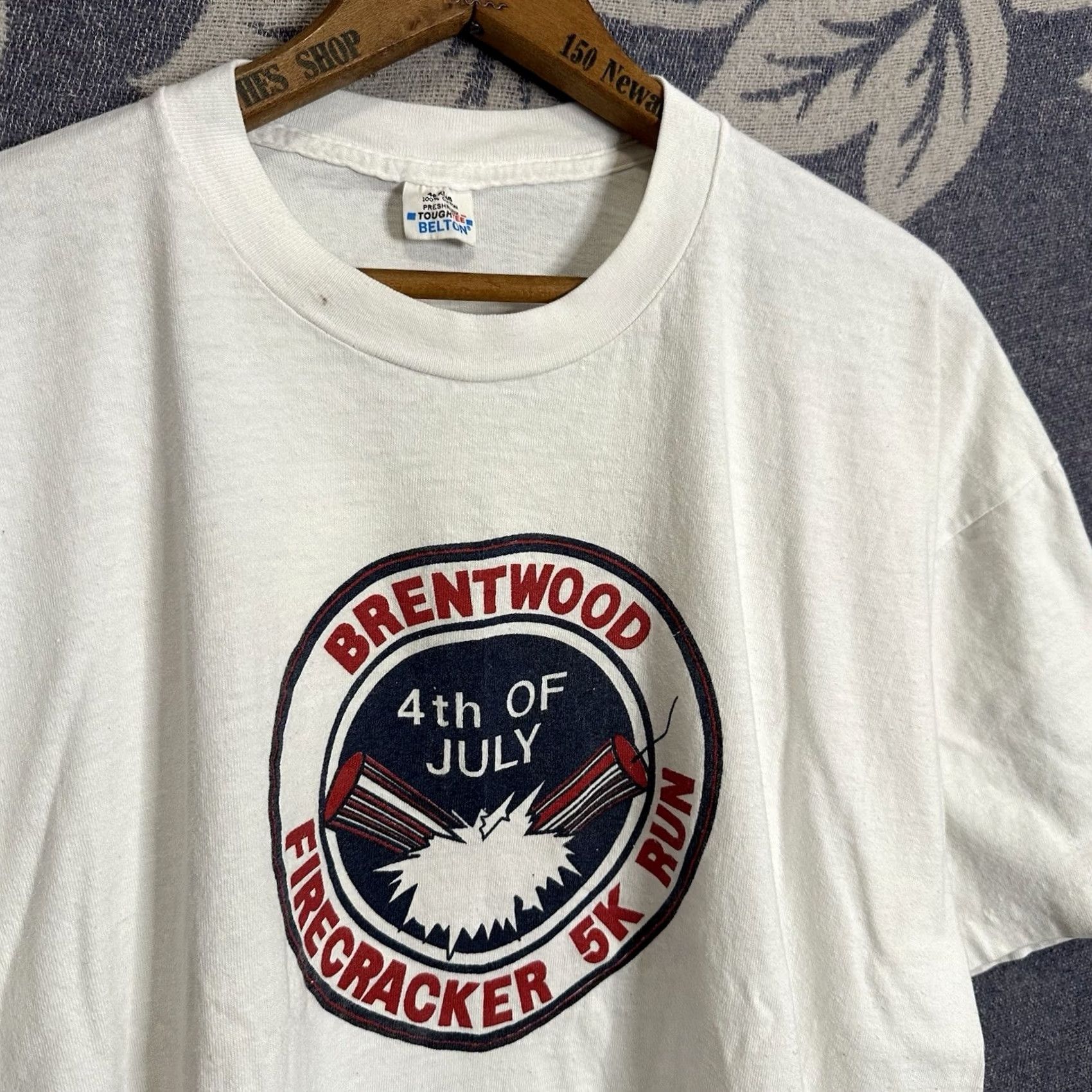 Vintage VINTAGE Brentwood 4th Of July 5K Run Graphic T Shirt Belton XL White 90s Men Shirt Size US XL / EU 56 / 4 - 2 Thumbnail
