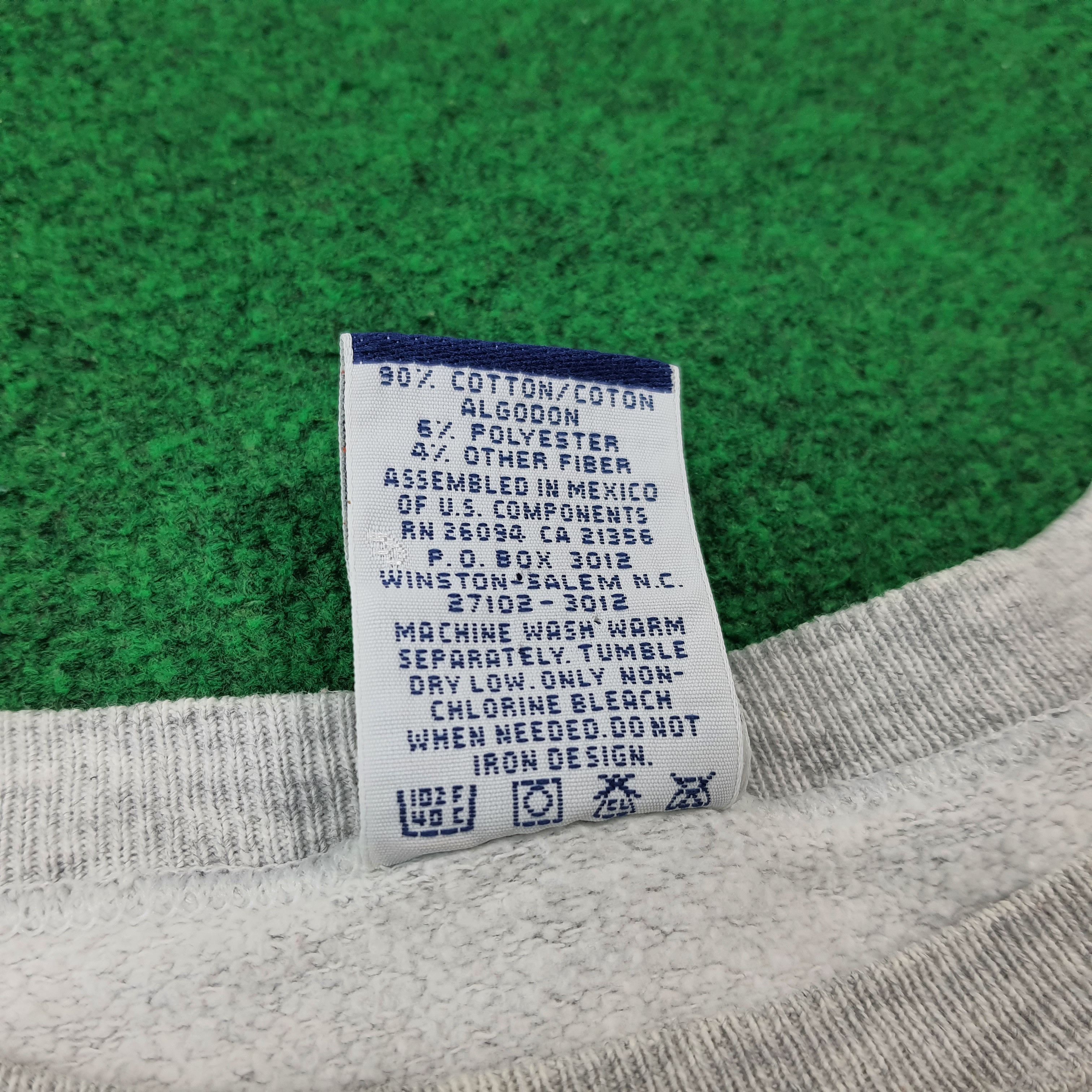 Champion Vintage NFL Pro Line Carolina Panthers Sweatshirt C275N16 Size US XL / EU 56 / 4 - 8 Thumbnail
