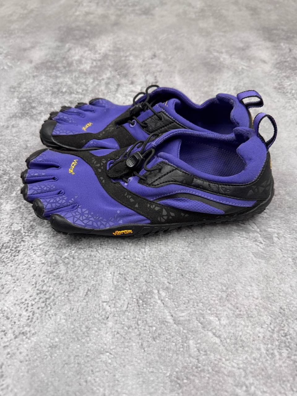 Vibram Vibram FiveFingers Toe Shoes Purple Black Size 38 Size US 5.5 / EU 38 - 6 Thumbnail