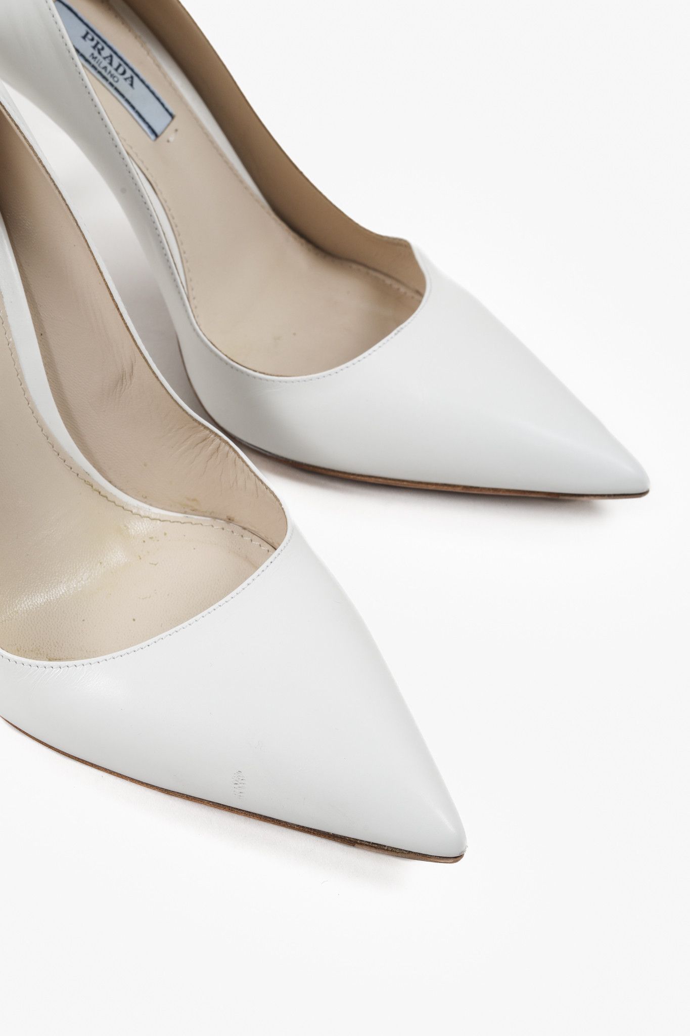 Prada Prada White Leather Pointed Toe Pumps Size US 7.5 / IT 37.5 - 9 Thumbnail