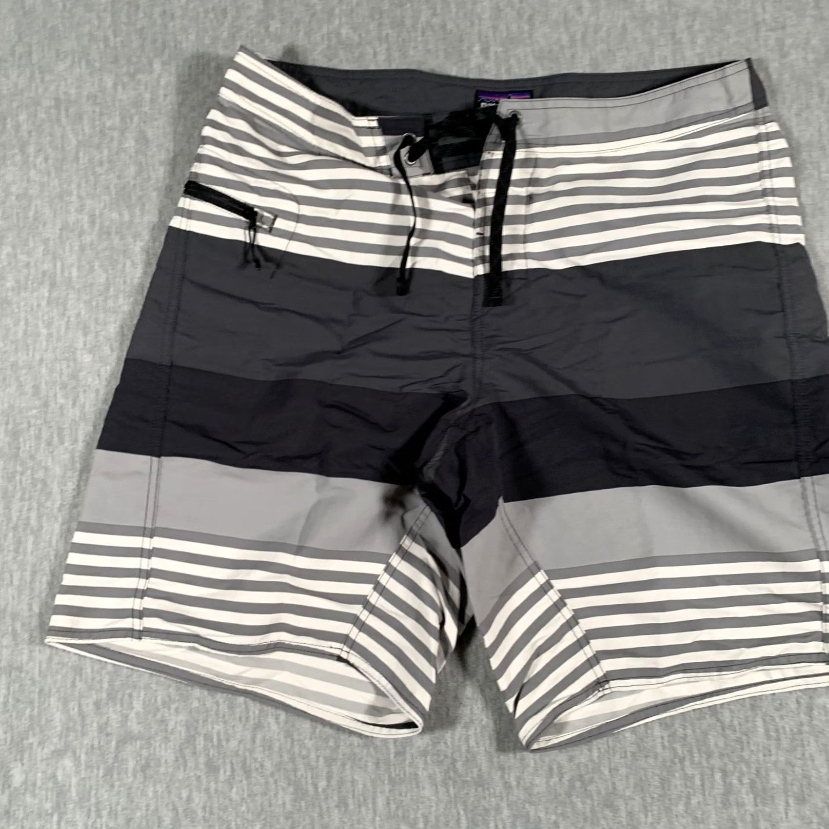Patagonia Patagonia Shorts Mens 34 Gray Black Stripe Board Swim Trunks Nylon Surf Bottom Size US 34 / EU 50 - 3 Thumbnail