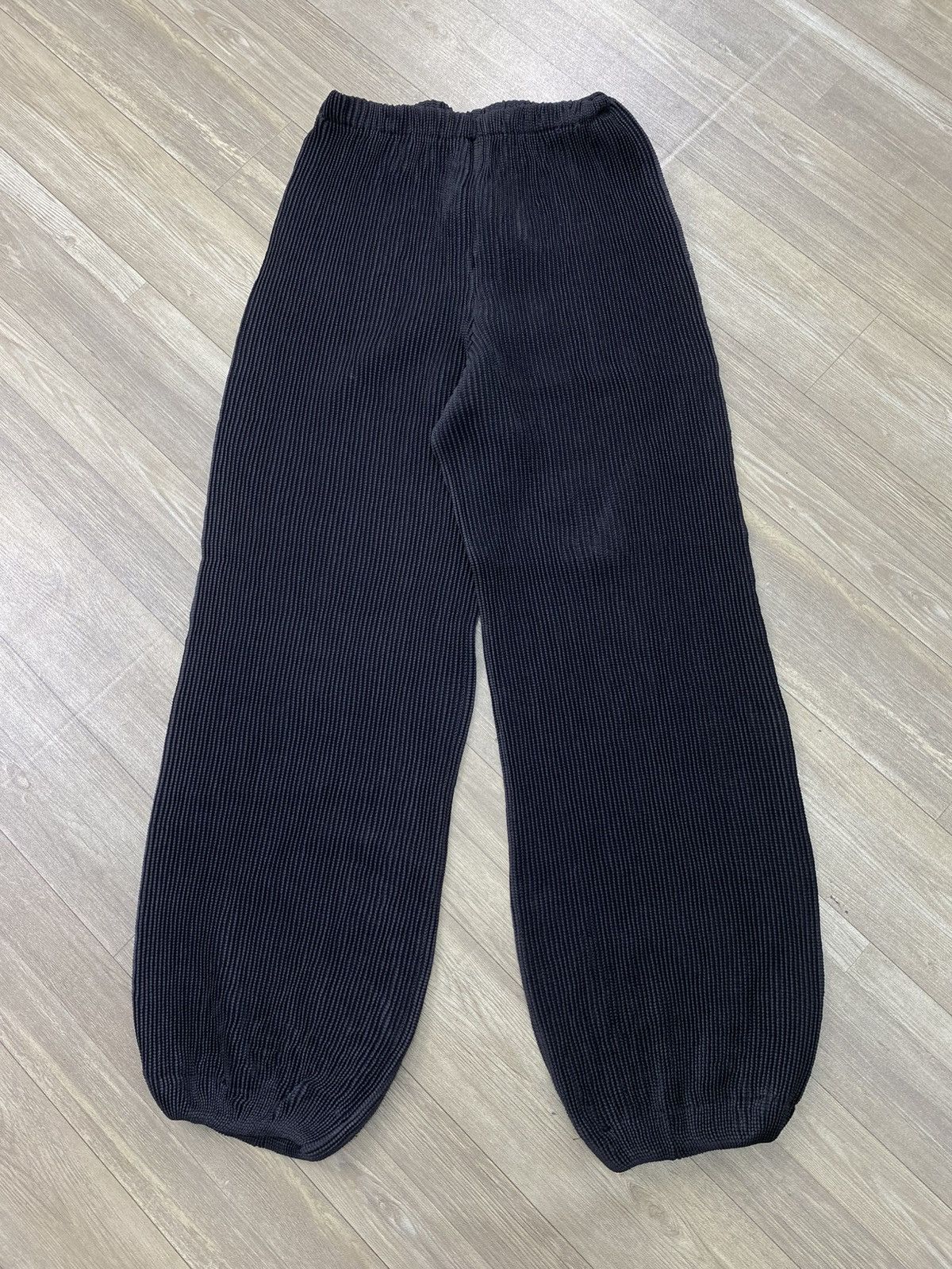 Japanese Brand Vintage Specchio Pleats Please Issey Miyake Balloon Pants Size US 28 / EU 44 - 1 Thumbnail