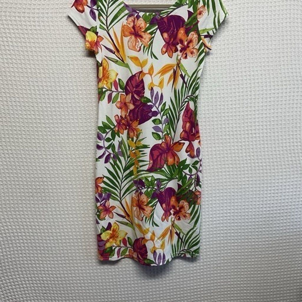 Tommy Bahama Tommy Bahama Floral Stretch Short Sleeve Midi Dress Women XS Size XS / US 0-2 / IT 36-38 - 7 Thumbnail