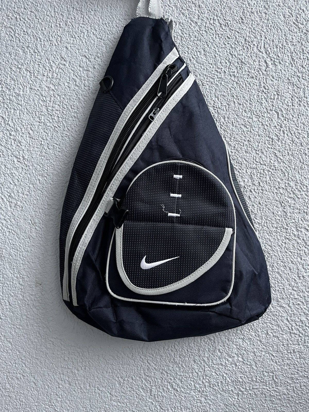 nike-vintage-sling-bag-nike-vintage-crossbody-90s-swoosh-y2k-grailed